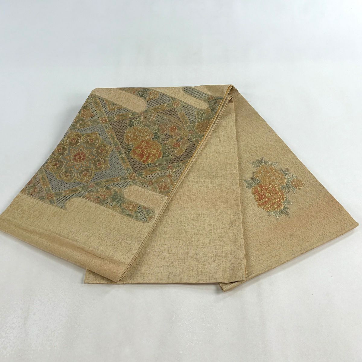 【美品】 袋帶 秀品級 霞 華紋 金彩裝飾 薄茶 純蠶絲