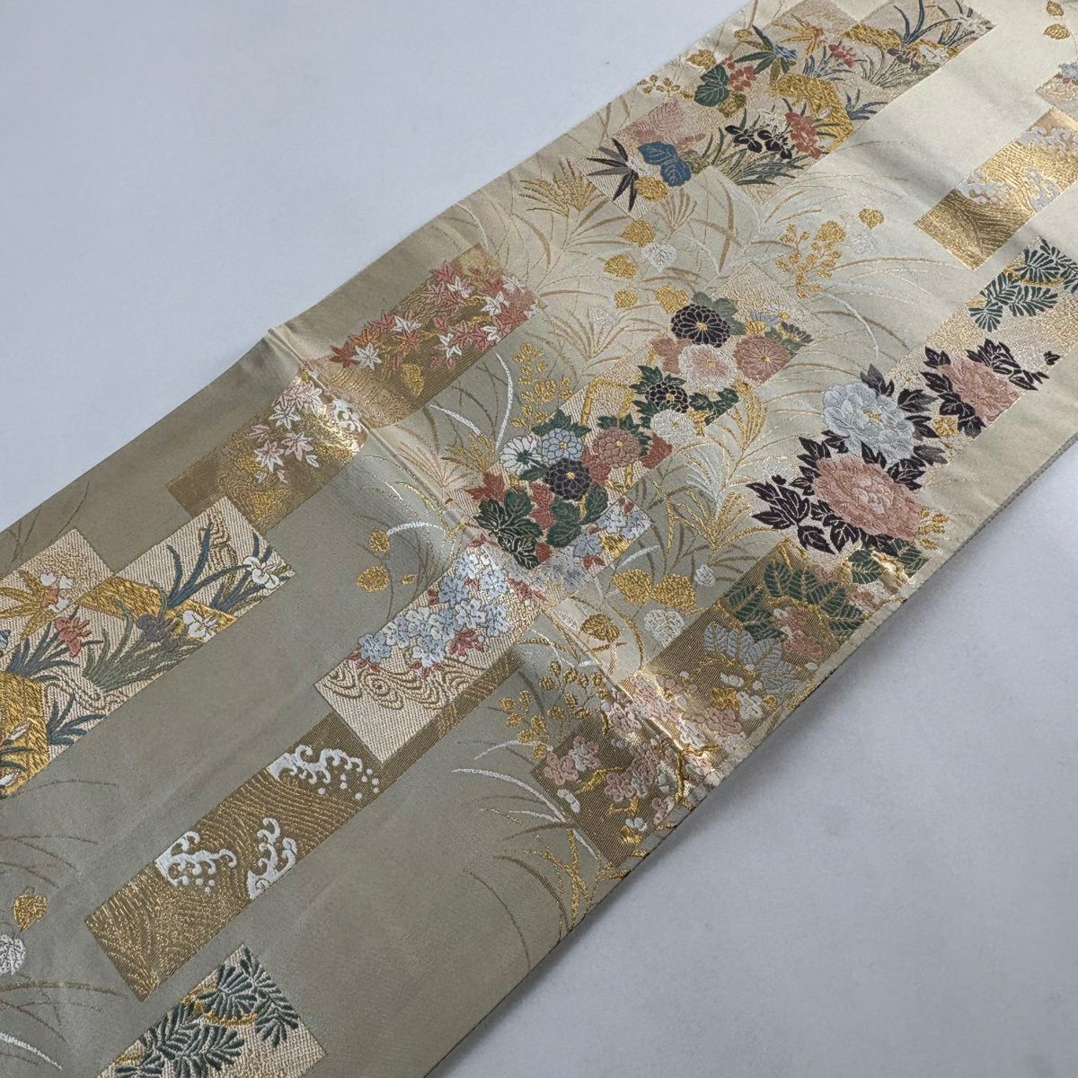 袋帶 秀品級 短冊 草花紋紋 金線 金金箔 米色 六通 純蠶絲