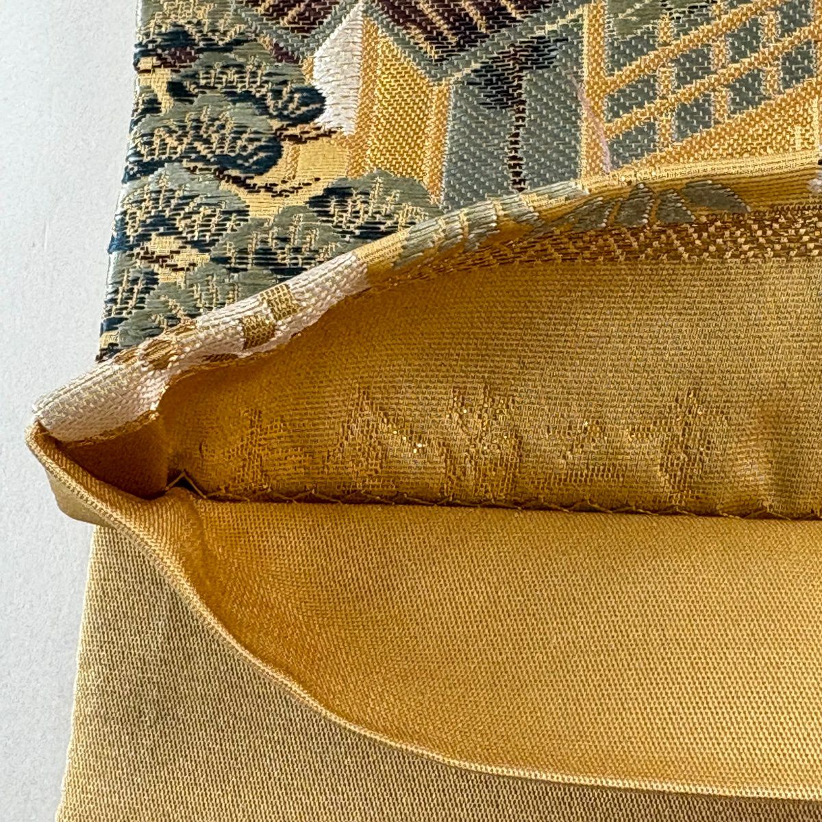 【美品】 袋帶 秀品級 山鉾 人物 金絲 金金箔 米色 六通 純蠶絲