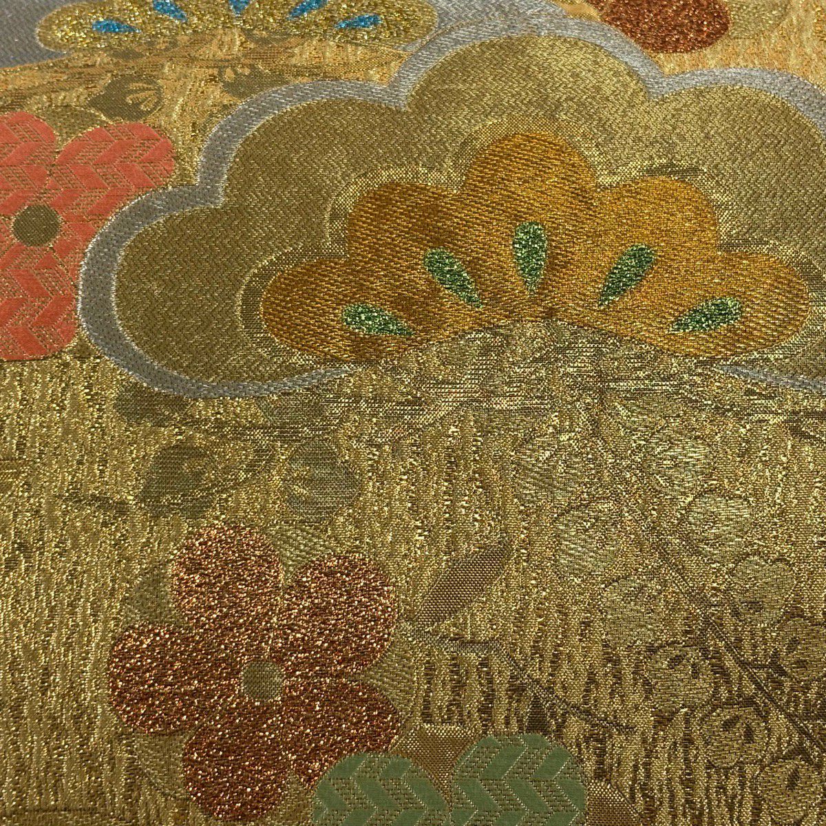 【美品】 袋帶 秀品級 笠松樹 梅花 金銀糸 金金箔 金色 六通 純蠶絲