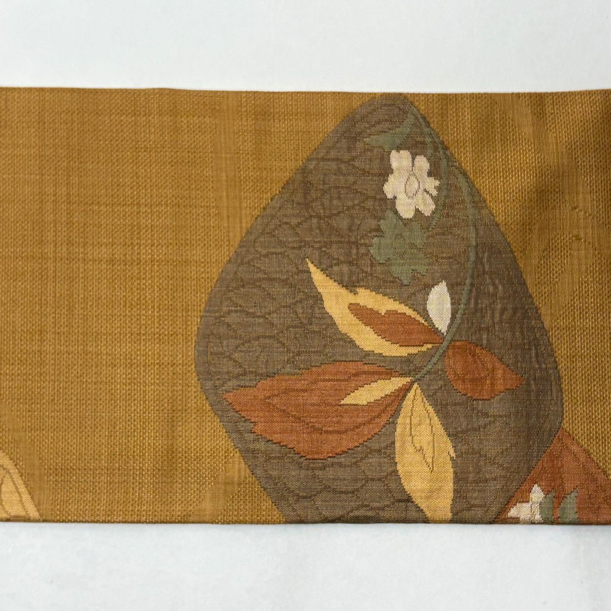 【美品】 名古屋帶 優品級 關西仕立 草花紋 山吹茶 純蠶絲