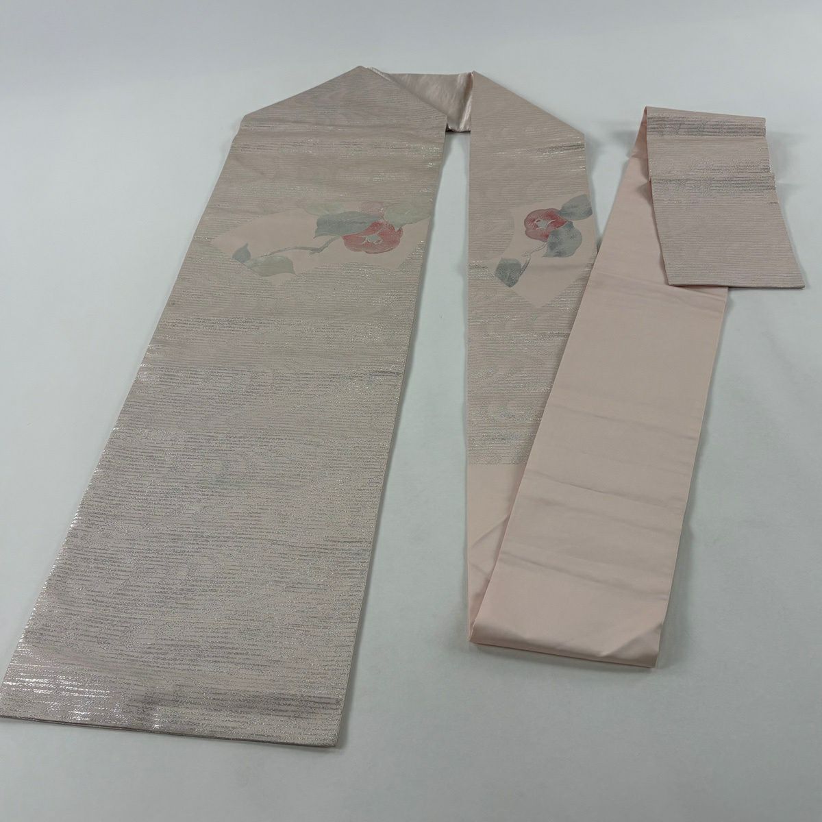 【美品】 名古屋帶 優品級 扇子面 椿 金金箔 銀線 淺粉色 純蠶絲