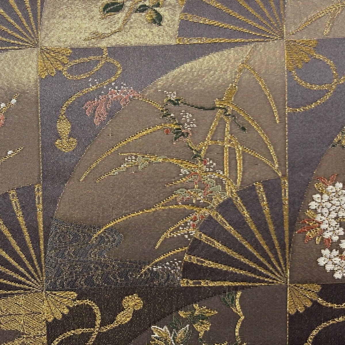 【美品】 袋帶 名品級 扇子 草花紋 金糸 金金箔 灰紫 六通 純蠶絲