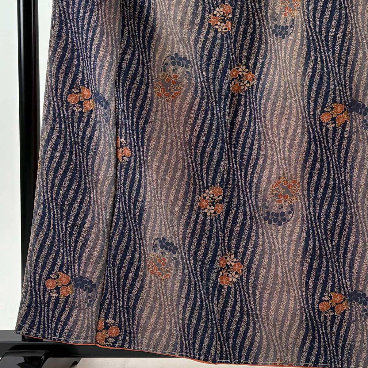 【美品】 小紋 身長161cm 袖長65.5cm M 雙層 可洗和服 花丸紋 亂條 深藍 化纖 優品級