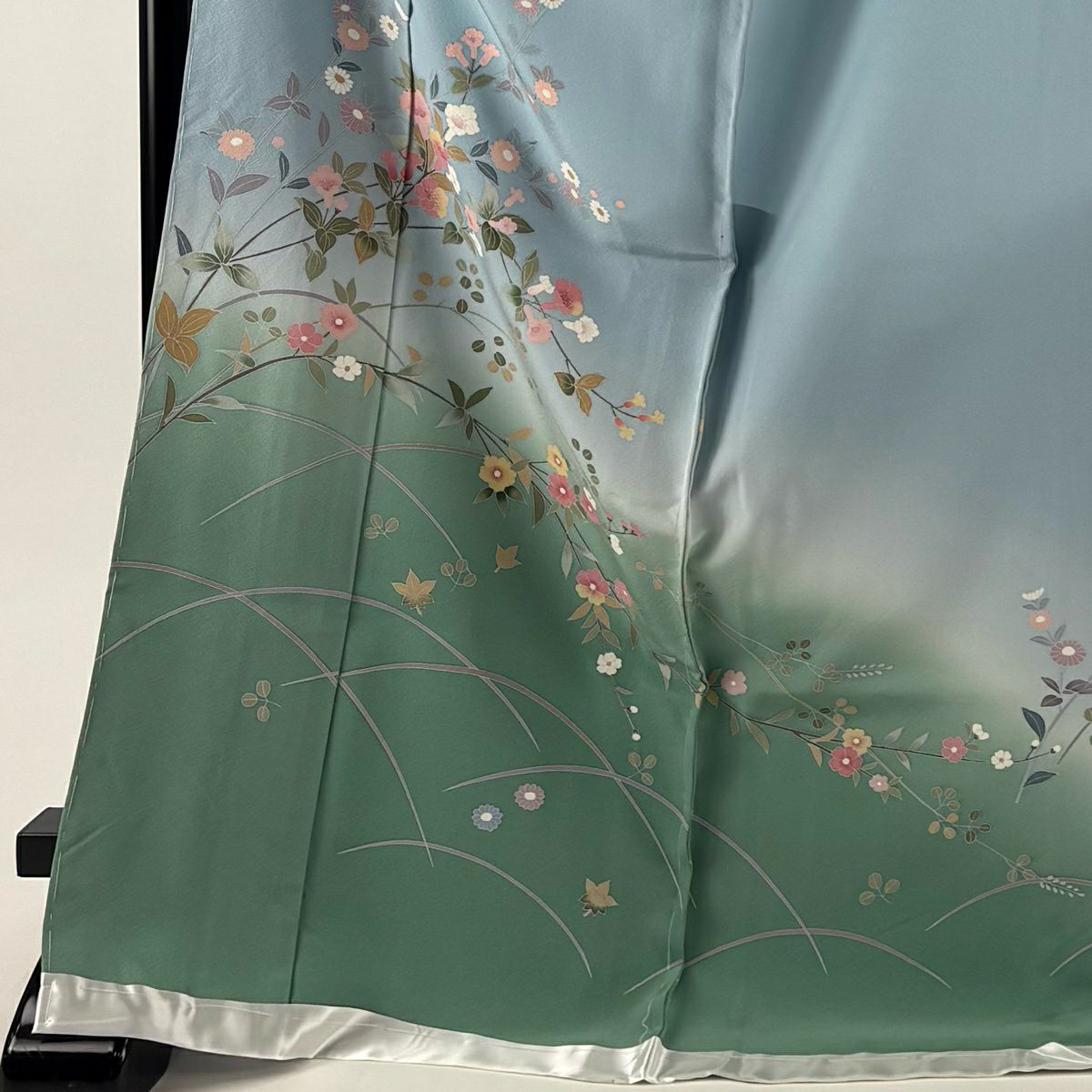 訪問服 身長177cm 袖長69.5cm 未仕立 雜色圖案 落款有 枝花 漸層 染分 水藍 純蠶絲 優品級