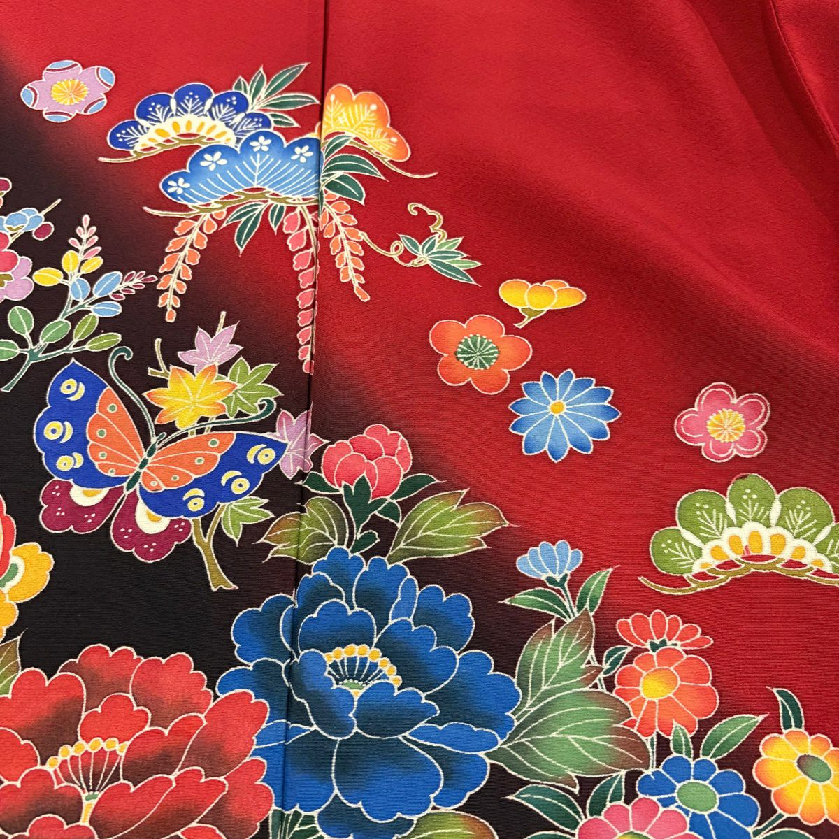 【美品】振袖禮服 身長164.5cm 袖長66cm M 雙層 落款あり 蝶 松樹竹子梅花 染分 ぼかし 紅 純蠶絲 秀品級