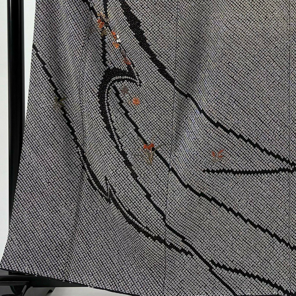 【美品】訪問服 身長159.5cm 袖長65.5cm M 雙層 萩 楓 總絞染 刺繡 黑 純蠶絲 名品級