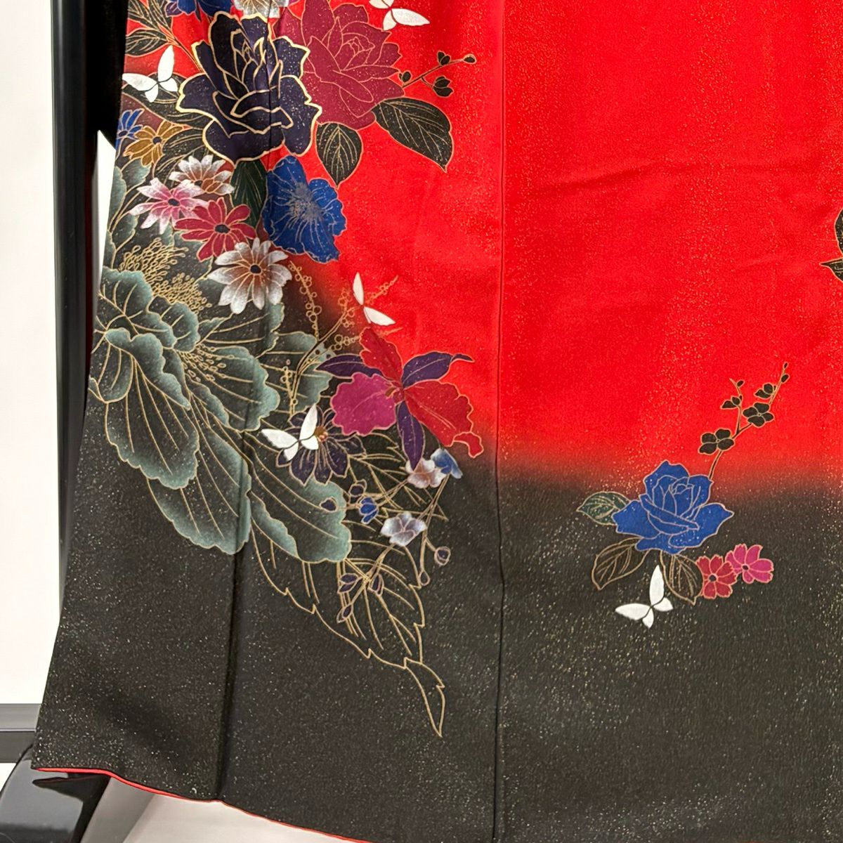 【美品】振袖禮服 身長166.5cm 袖長68.5cm L 雙層 薔薇 草花紋 金通 金銀彩 紅 純蠶絲 名品級