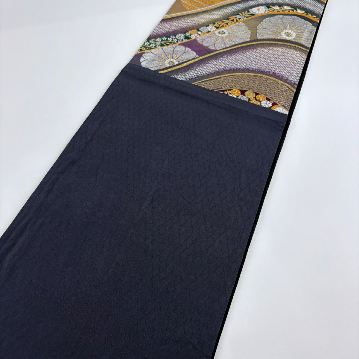 【美品】 袋帶 秀品級 線卷 草花紋紋 唐織 金金箔 金色 六通 純蠶絲
