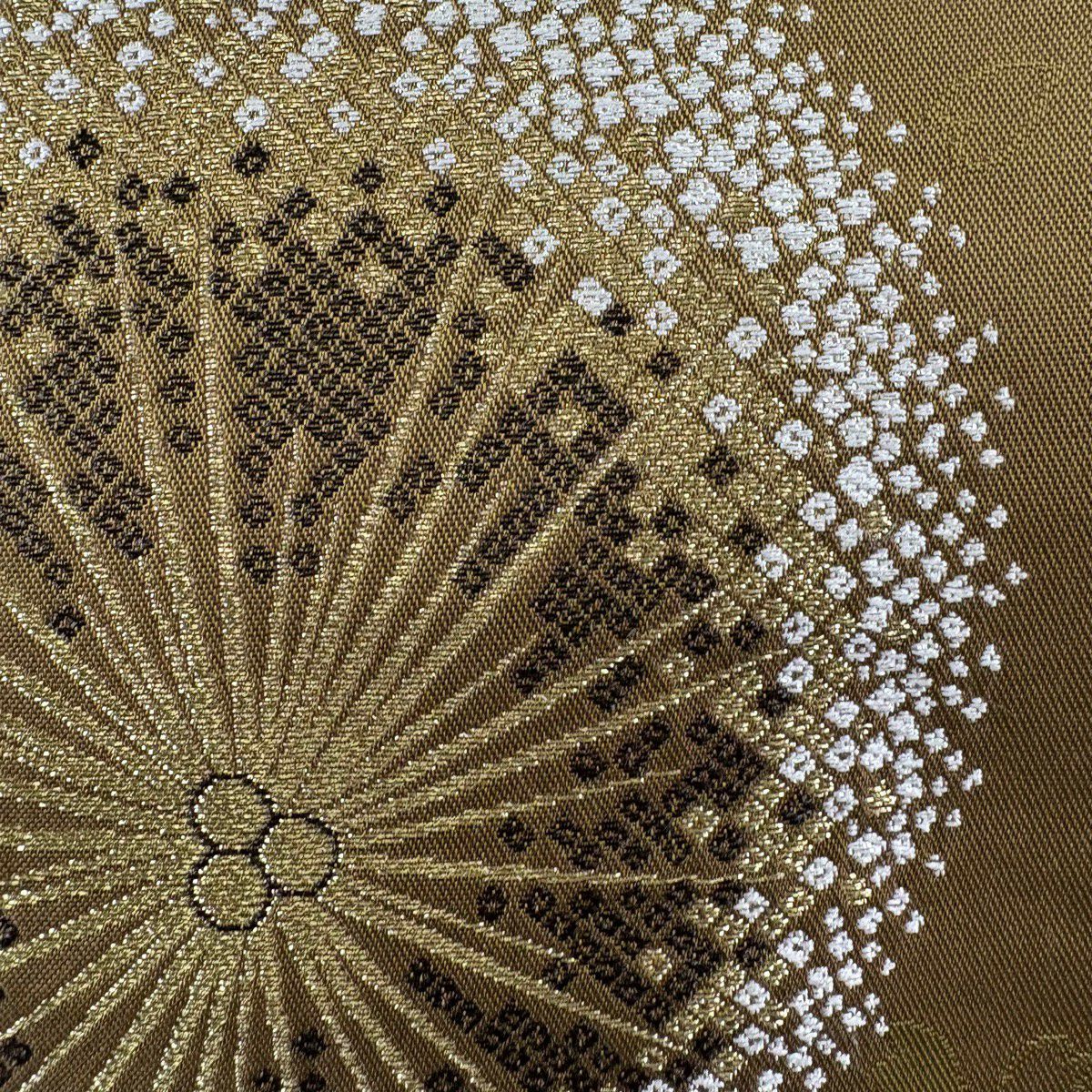 【美品】 袋帶 秀品級 若松樹 花瓣 金絲 金金箔 茶綠 六通 純蠶絲
