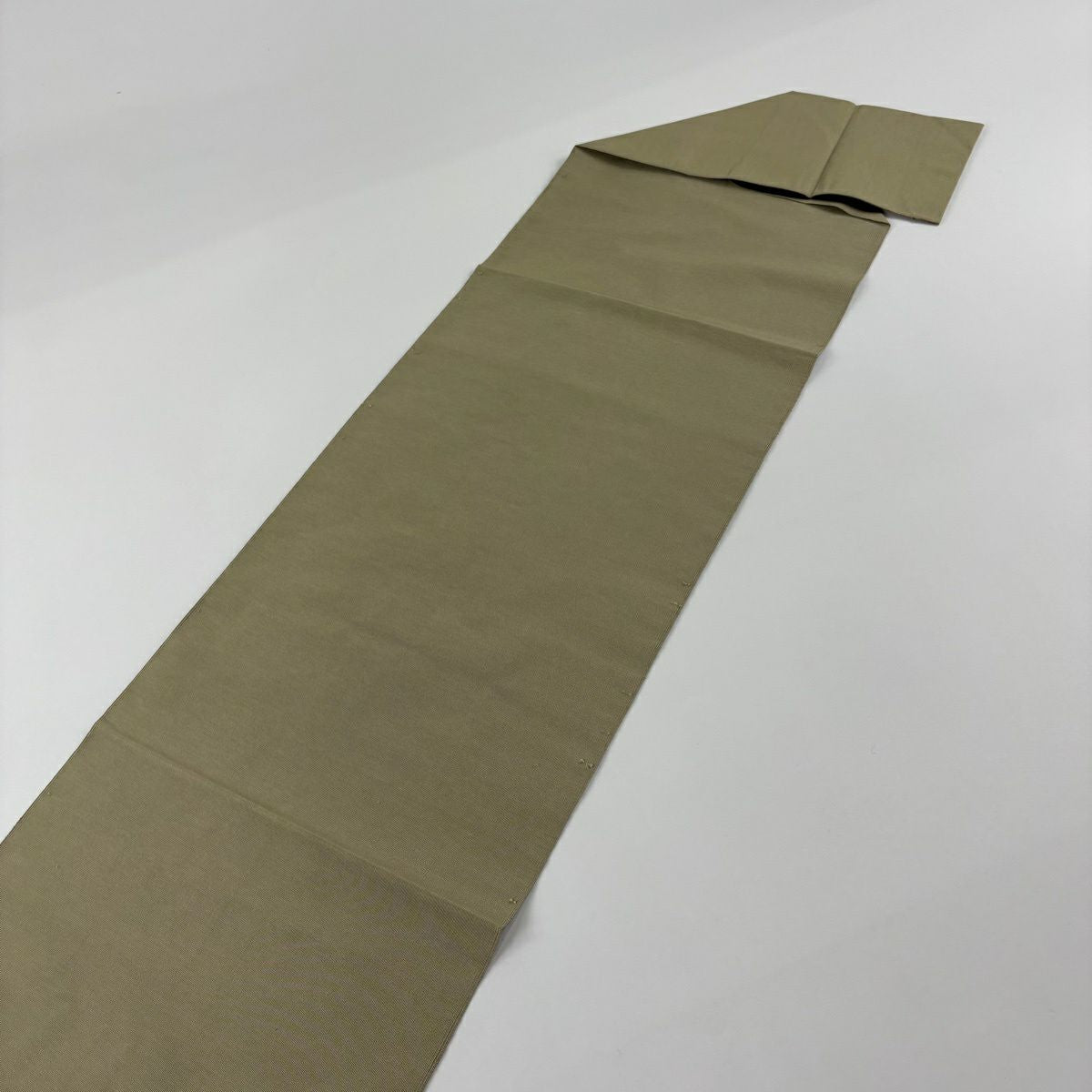 【美品】 名古屋帶 秀品級 八寸名古屋帶 松樹葉仕立 紗 金銀彩 米色 純蠶絲