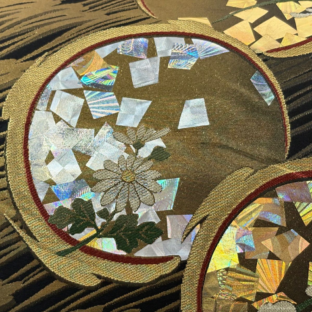 【美品】 袋帶 名品級 堀省平 落款 菊花花 梅花花 金銀線 金金箔 金色 大鼓圖案 純蠶絲