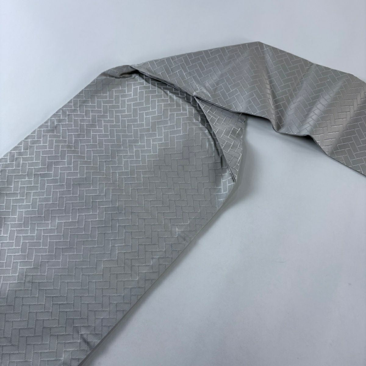【美品】 名古屋帶 秀品級 花 桧垣 金銀彩 灰色 純蠶絲