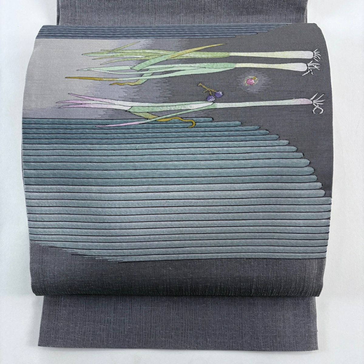 【美品】 袋帶 秀品級 夏帶 蔥 蔬菜 灰色 大鼓圖案 純蠶絲