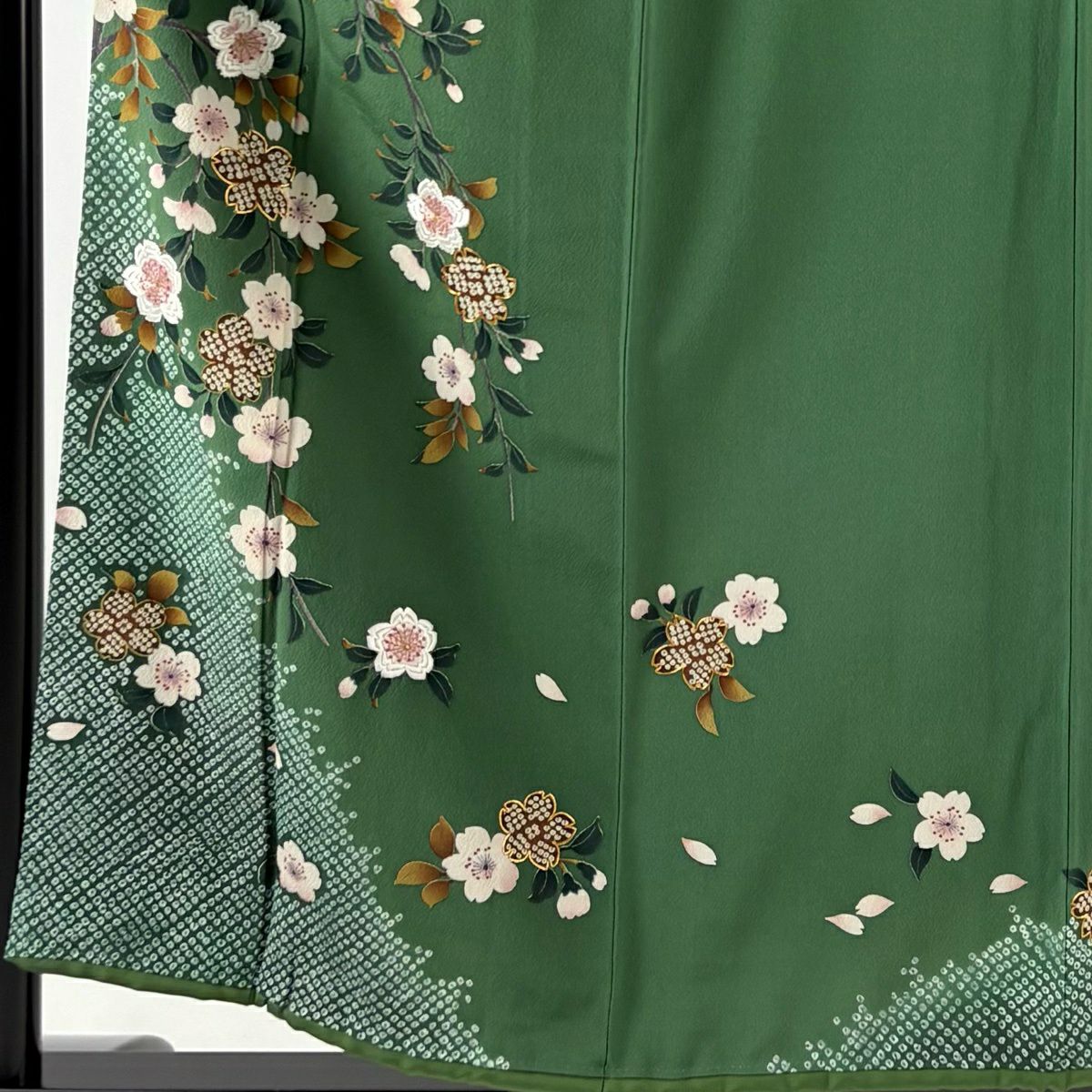 付下 身長156cm 袖長62cm S 雙層 花井幸子 ふき棉仕立 落款あり 櫻花 疋田紋 刺繡 金線 綠色 純蠶絲 名品級