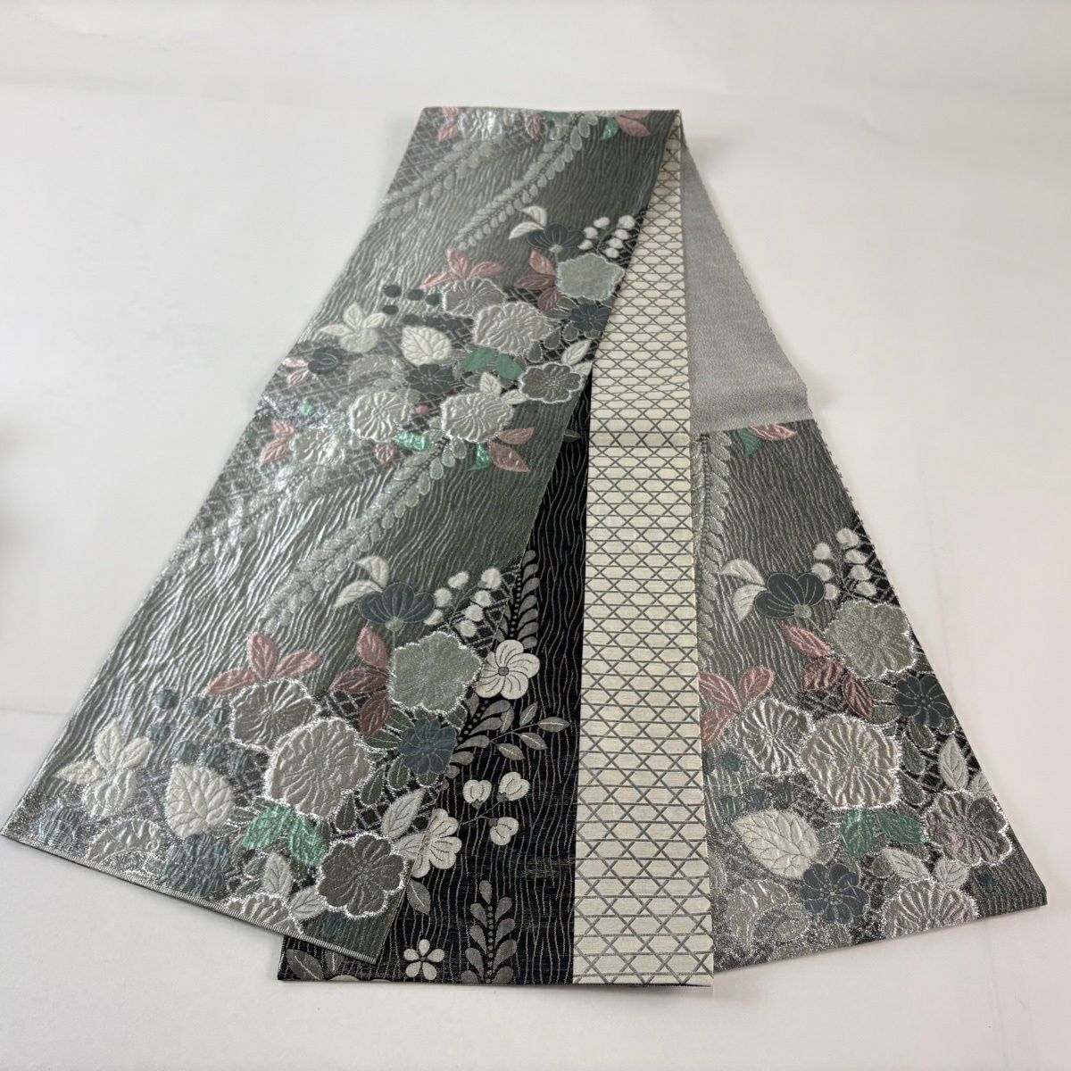 【美品】 袋帶 名品級 辻花染 銀線 金金箔 銀 六通 純蠶絲