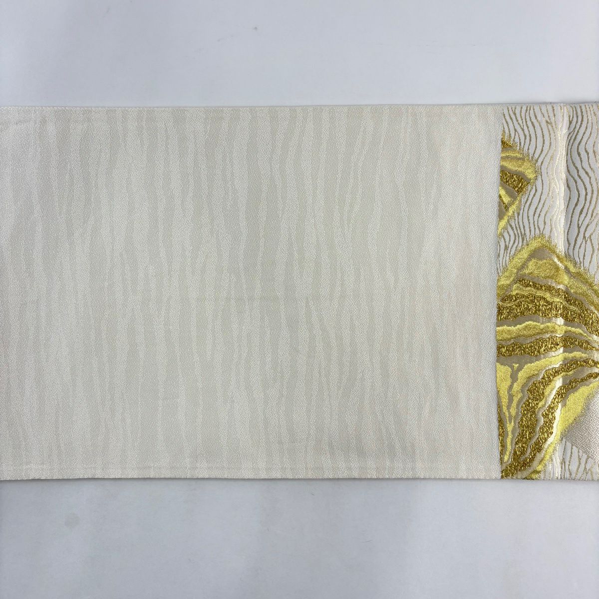 【美品】 袋帶 秀品級 幾何學 金絲 金金箔 奶油 六通 純蠶絲