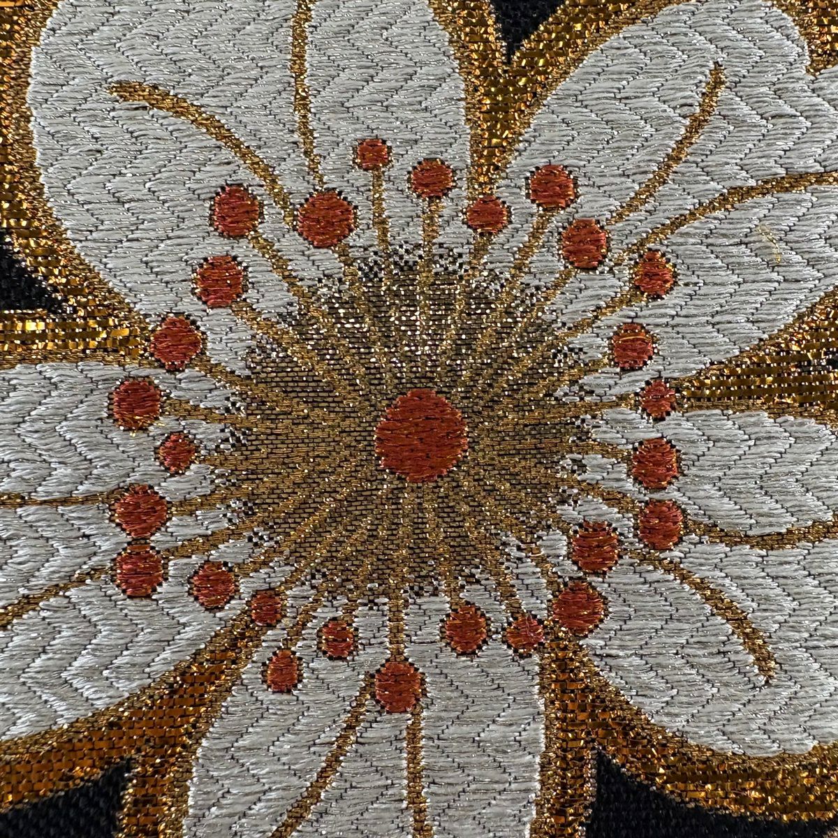【美品】 袋帶 秀品級櫻花梅花金銀線金金箔黑六通純蠶絲