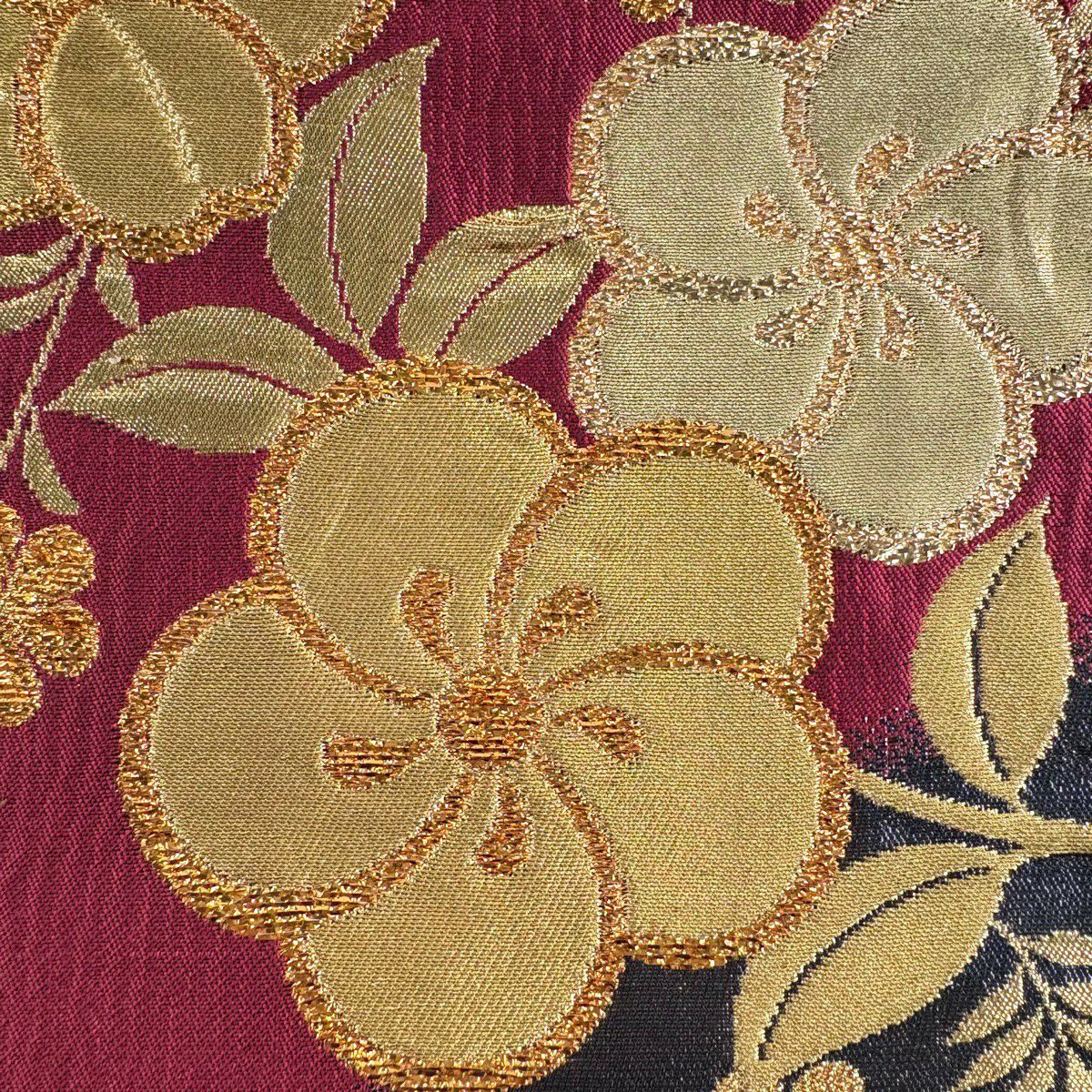 【美品】 袋帶 秀品級 椿 ねじ梅花 金金箔 紅 六通 純蠶絲