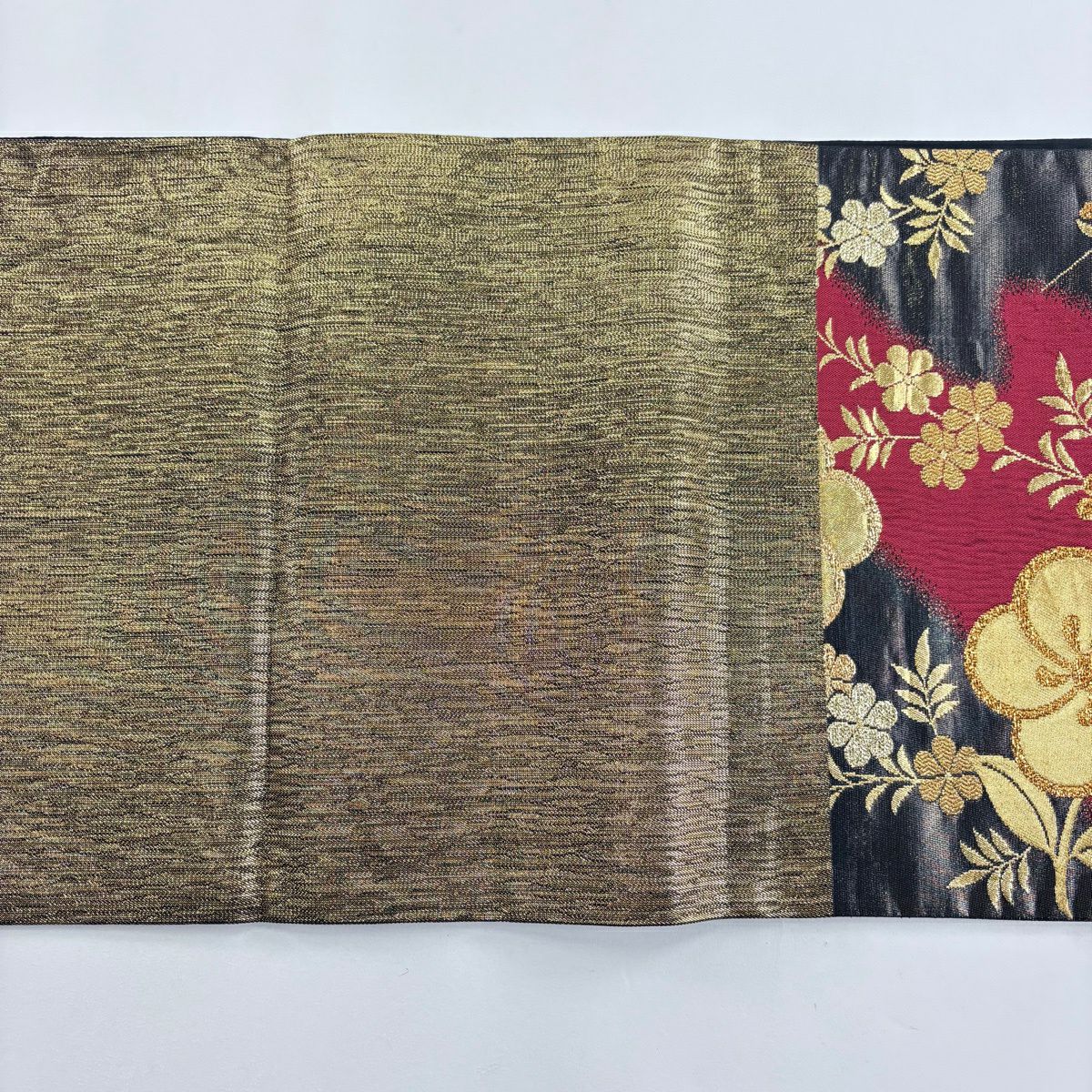 【美品】 袋帶 秀品級 椿 ねじ梅花 金金箔 紅 六通 純蠶絲