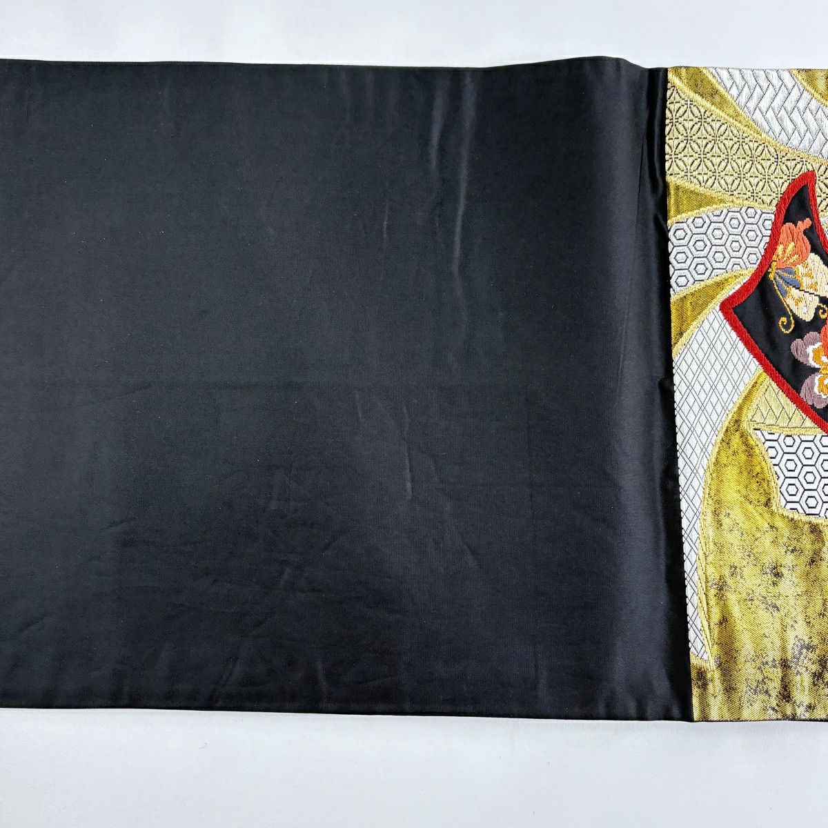 【美品】 袋帶 秀品級 關西仕立 雜束熨斗紋 花鳥 刺繡 金銀彩 金色 六通 純蠶絲