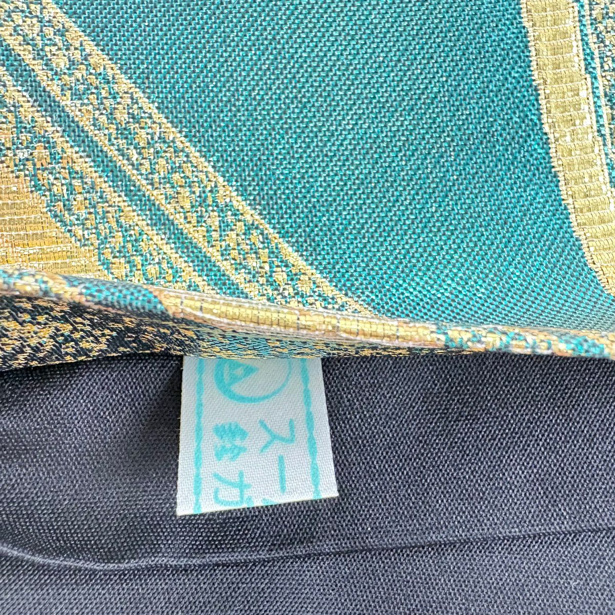 【美品】 袋帶 秀品級 鈴乃屋 草花紋紋 流水 金銀彩 流水 紅 六通 純蠶絲