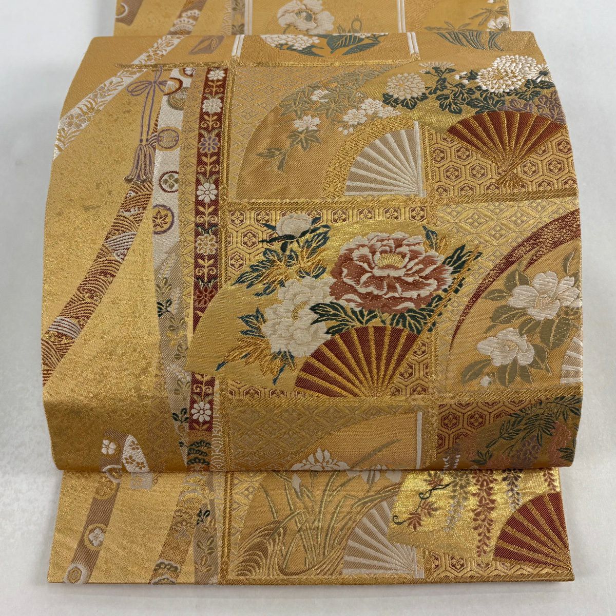 【美品】 袋帶 秀品級 扇子 草花紋 金金箔 金絲 金色 六通 純蠶絲