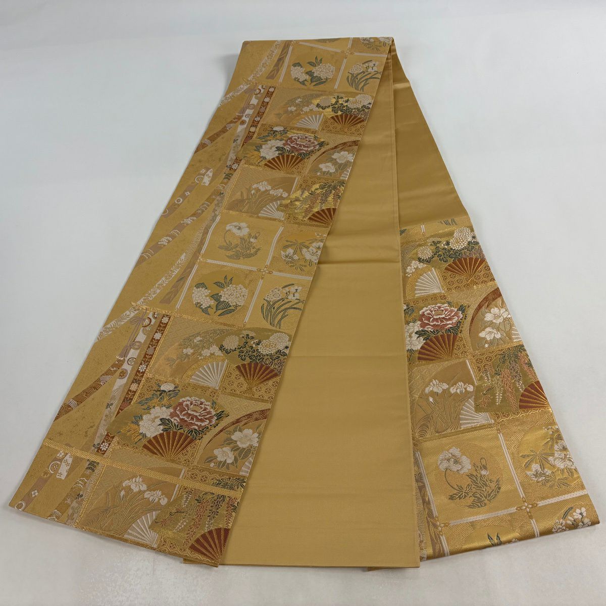 【美品】 袋帶 秀品級 扇子 草花紋 金金箔 金絲 金色 六通 純蠶絲