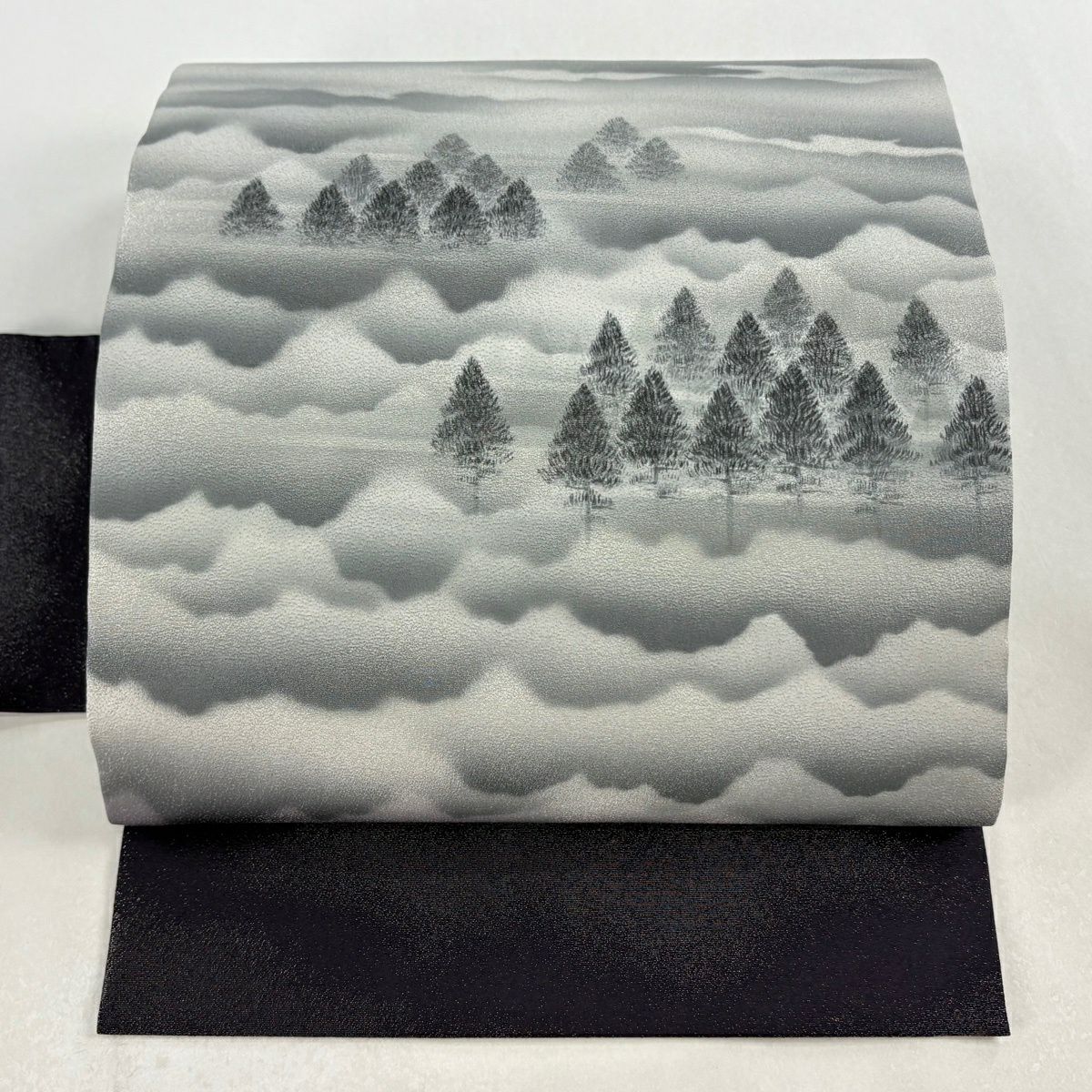 【美品】 名古屋帶 秀品級 樹木 霞 銀通 金銀彩 漸層 深紫 純蠶絲