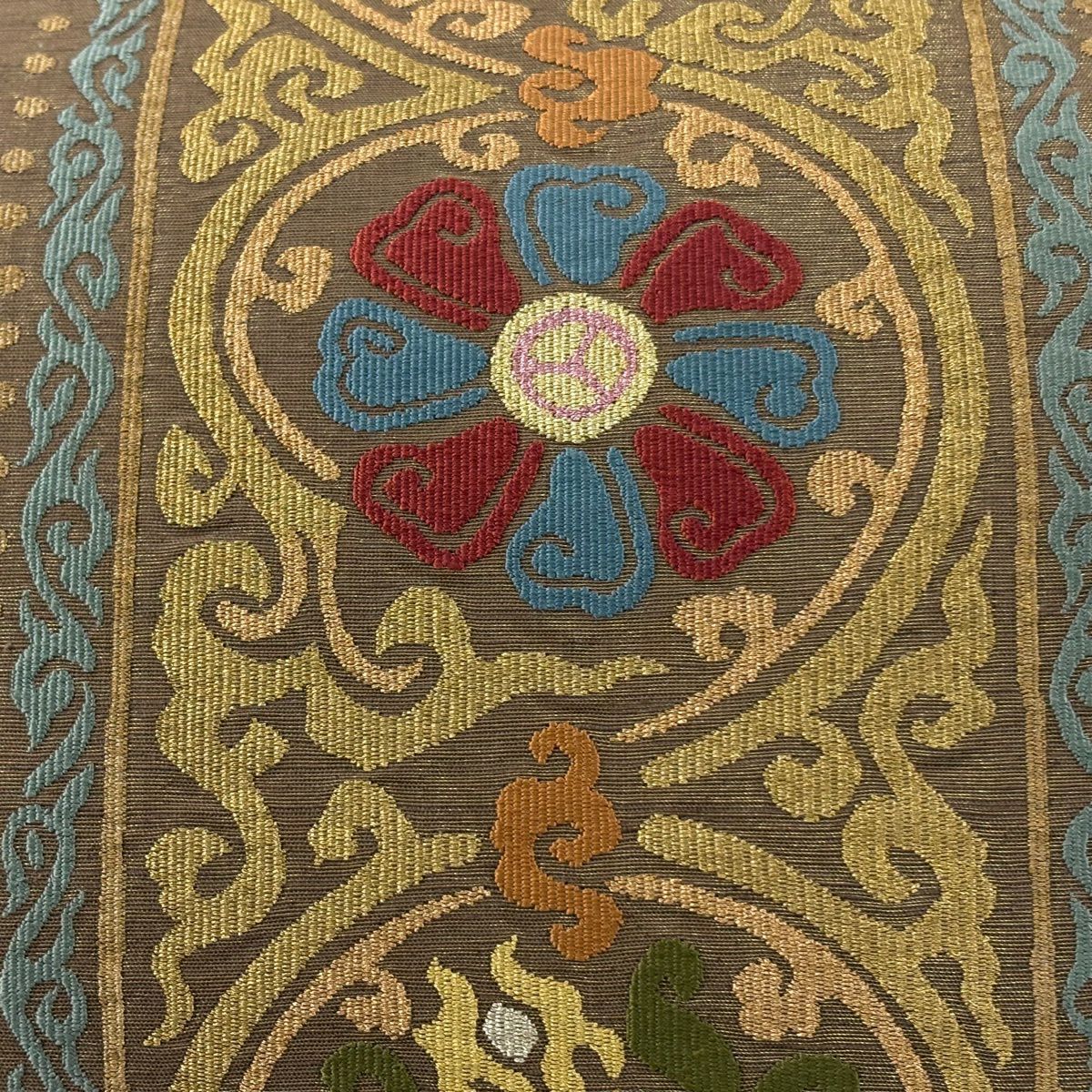 【美品】 袋帶 秀品級 草花紋 唐草紋 金糸 金通 茶綠 純蠶絲 お太鼓柄