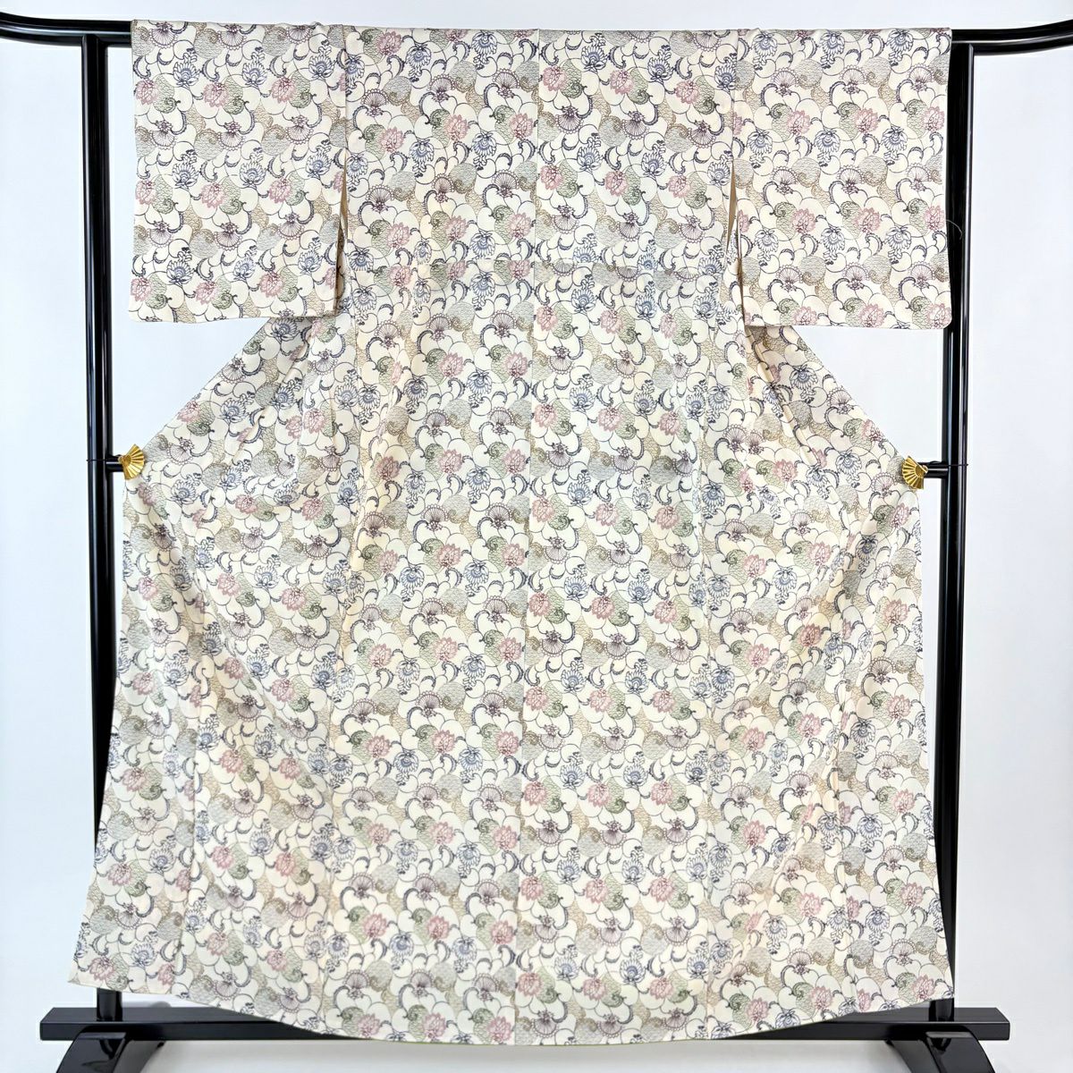 【美品】 小紋 身長159.5cm 袖長61.5cm S 雙層 花唐草紋 絞織 奶油色 純蠶絲 名品級