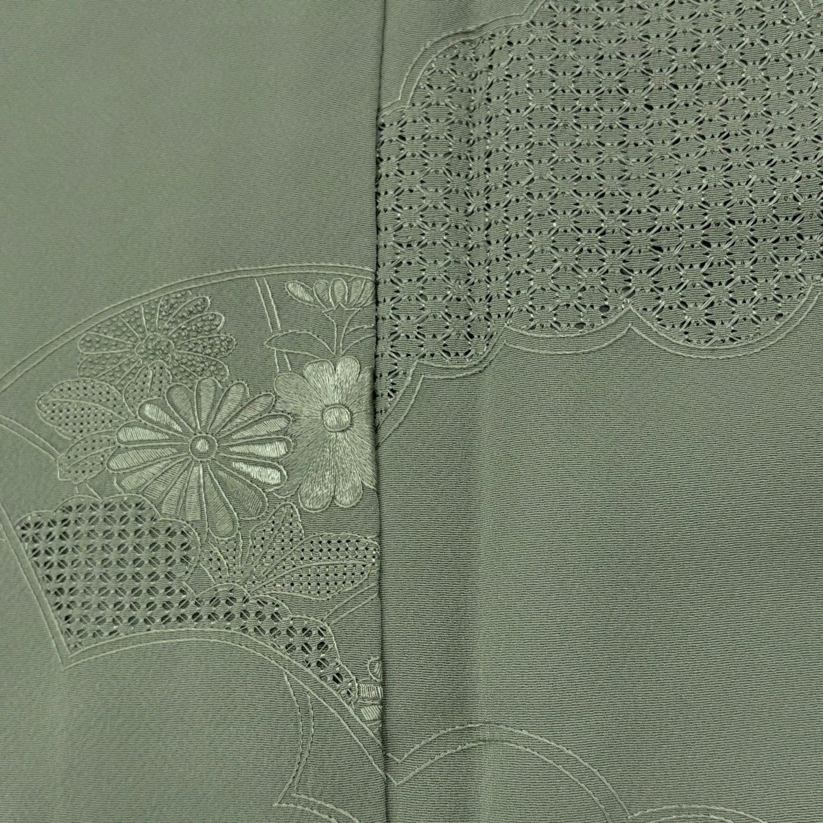 【美品】 小紋 身長152cm 袖長62.5cm S 雙層 扇子面 雲文 刺繡 灰綠 純蠶絲 秀品級 一つ紋
