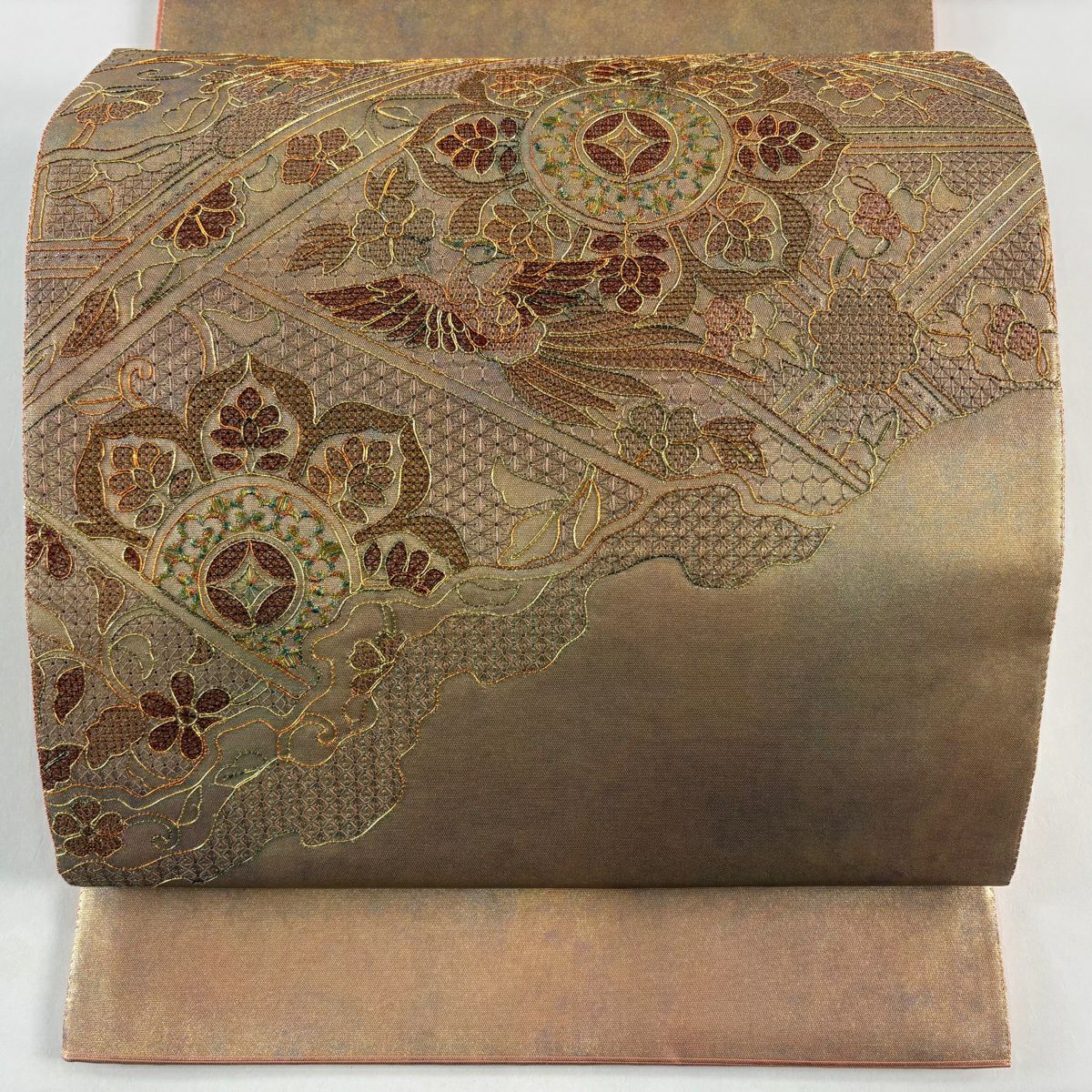 【美品】 袋帶 名品級 關西仕立 華紋 鳳凰 金金箔 刺繡 淺茶 純蠶絲 お太鼓柄