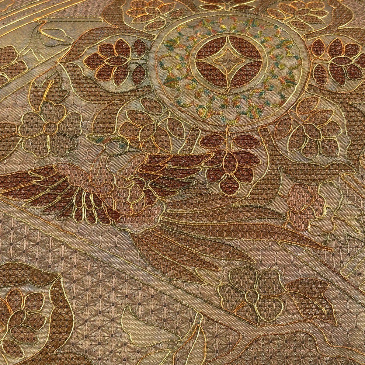 【美品】 袋帶 名品級 關西仕立 華紋 鳳凰 金金箔 刺繡 淺茶 純蠶絲 お太鼓柄