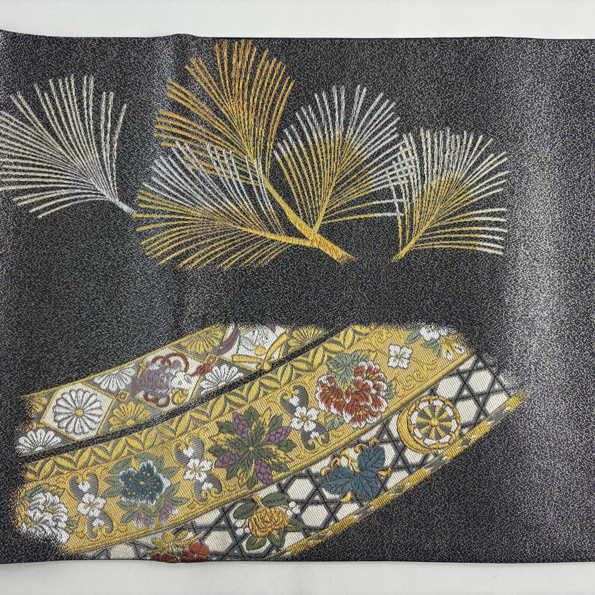 【美品】 袋帶 名品級 手先二通り 寶盡くし 草花紋紋 金金箔 金銀彩 金色 大鼓圖案 純蠶絲