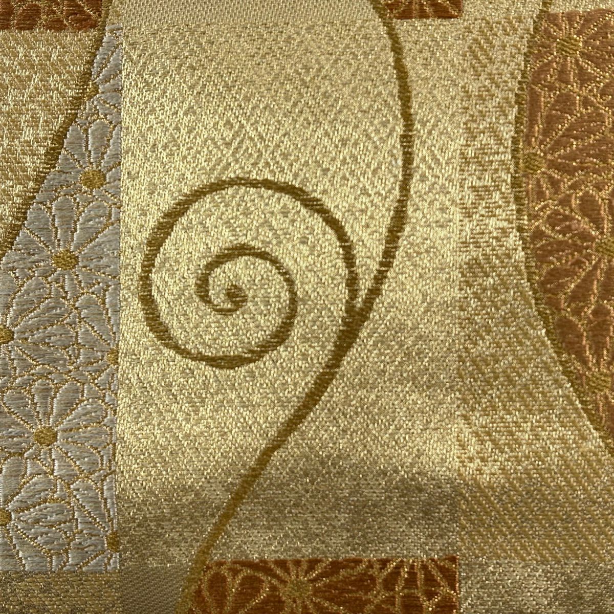 【美品】 袋帶 名品級 菊花 幾何圖案 金金箔 金絲 金 六通 純蠶絲
