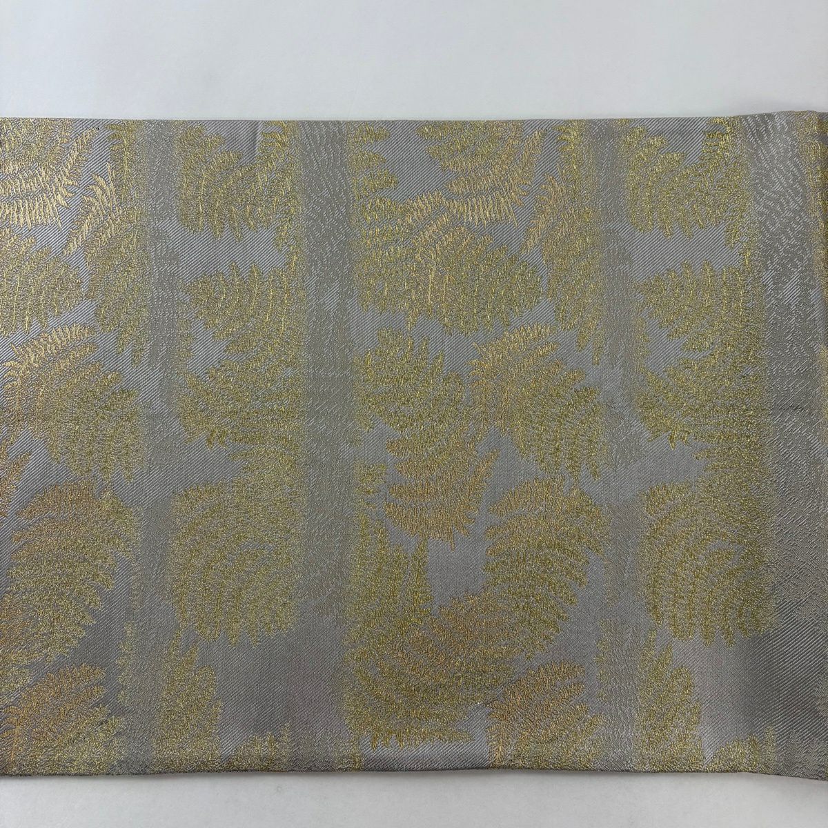 【美品】 袋帶 名品級 花唐草紋 鱗 灰 全通 純蠶絲