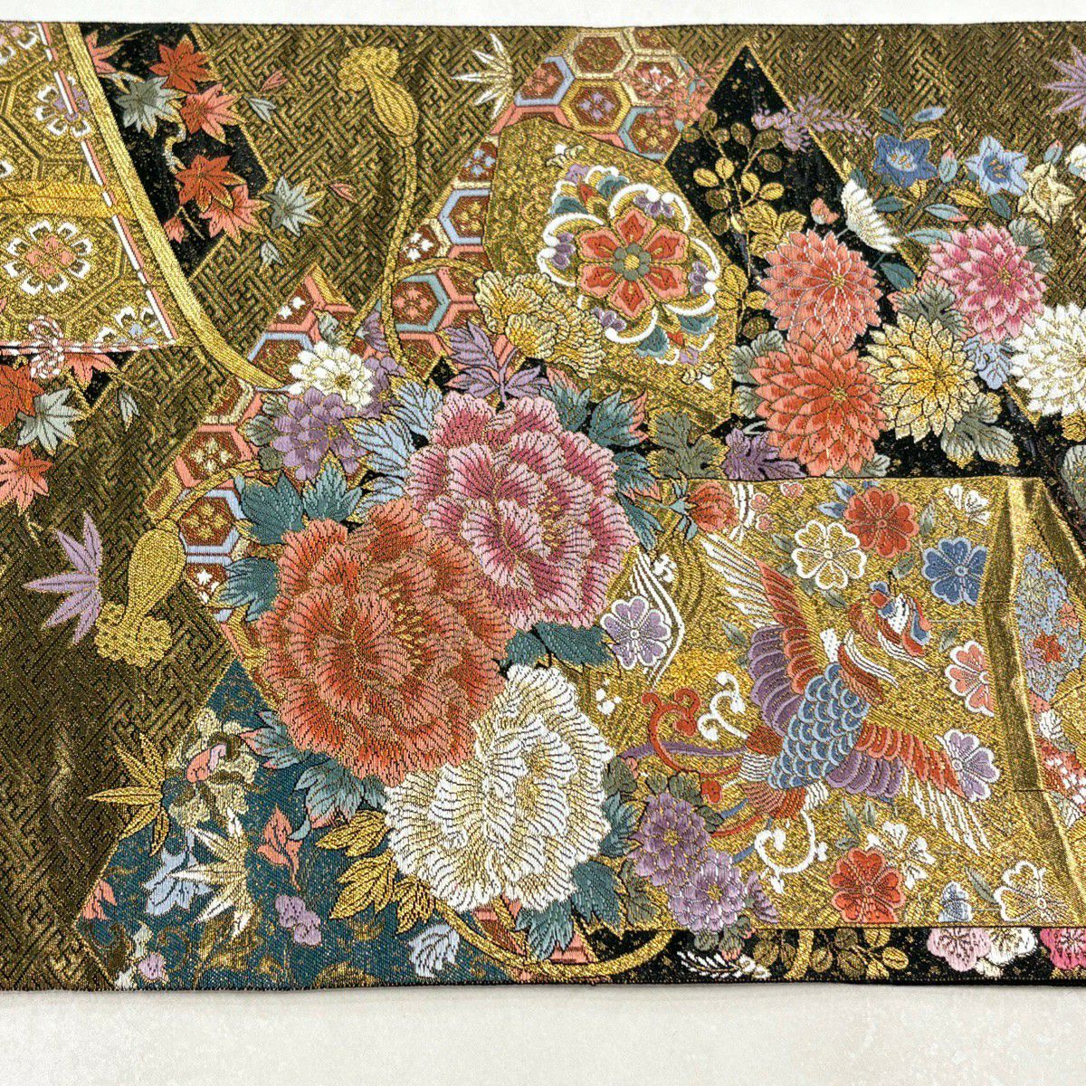 【美品】 袋帶 秀品級 貝桶 草花紋 金糸 金金箔 黑 六通 純蠶絲