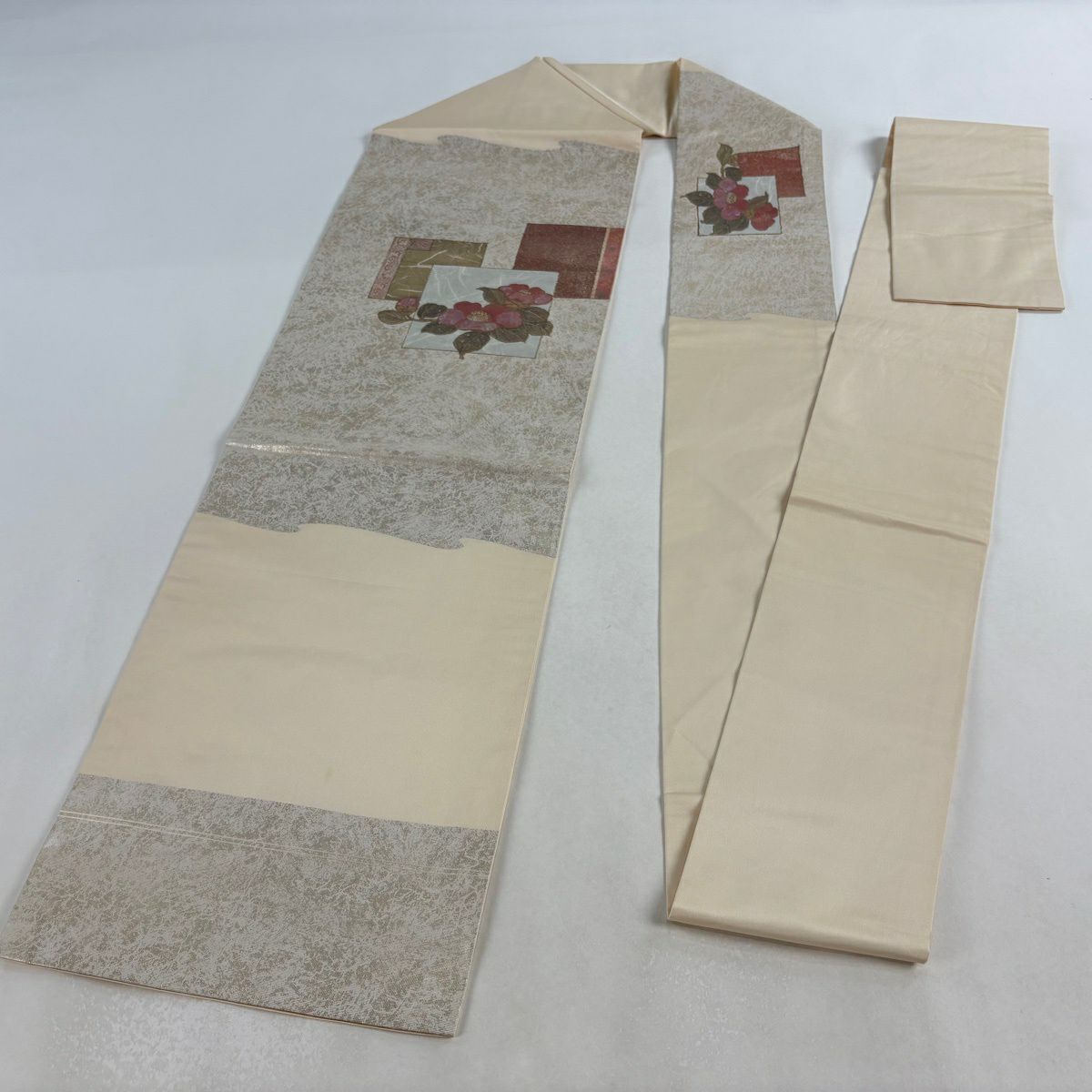 名古屋帶 秀品級 椿 色紙 金金箔 金銀彩 灰白 純蠶絲