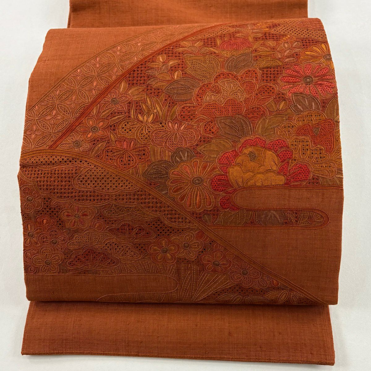 【美品】 袋帶 秀品級 紬織織地 關西仕立 雜花 七寶紋 刺繡 橙色 大鼓圖案 純蠶絲