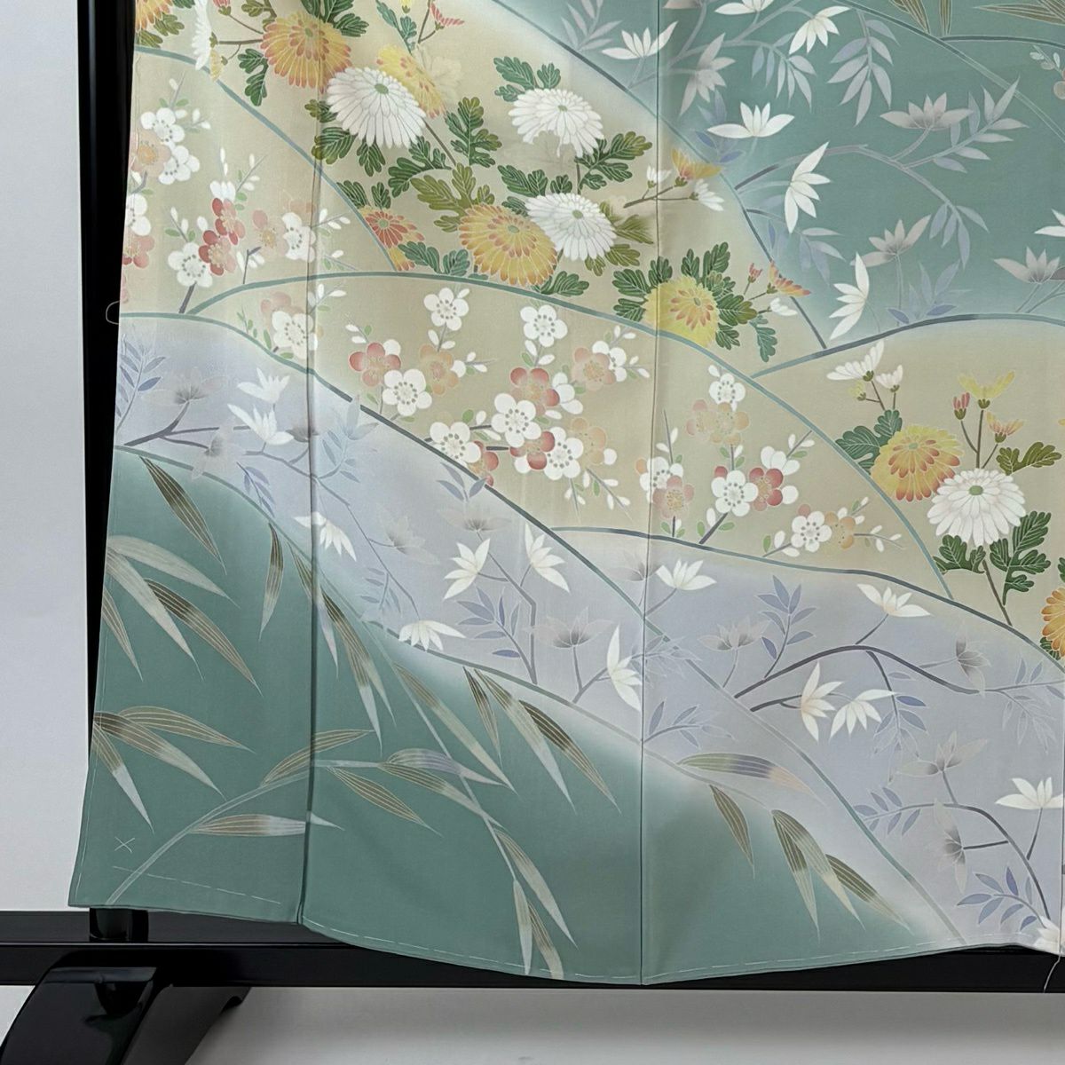 【美品】訪問服 身長159.5cm 袖長65.5cm M 雙層 鈴乃屋 落款あり 菊花 梅花 染分 薄綠 純蠶絲 逸品級