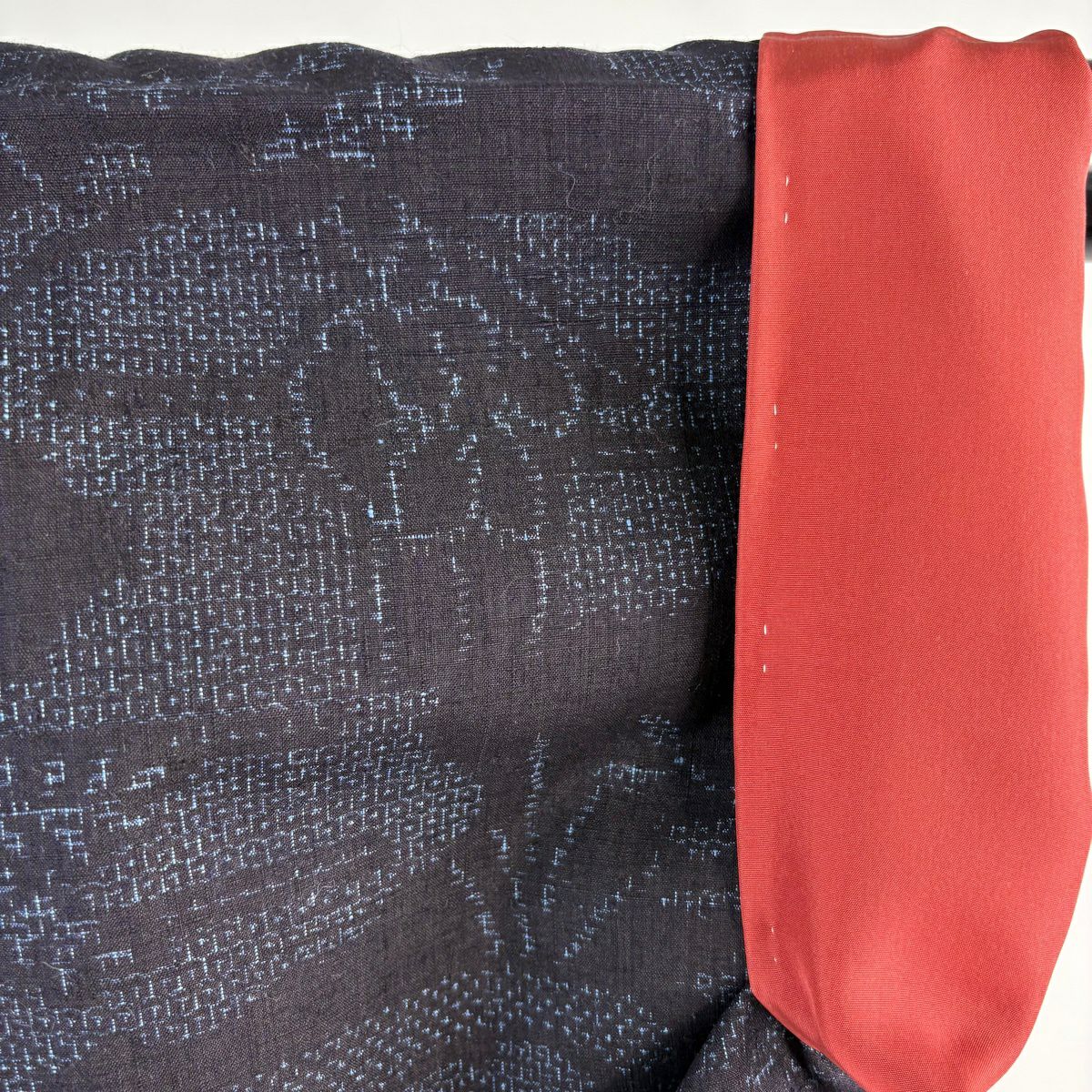 【美品】結城紬織 身長160cm 袖長62.5cm S 雙層 本場結城紬織 證書齊全 人物 雲紋 深藍 純蠶絲 逸品級