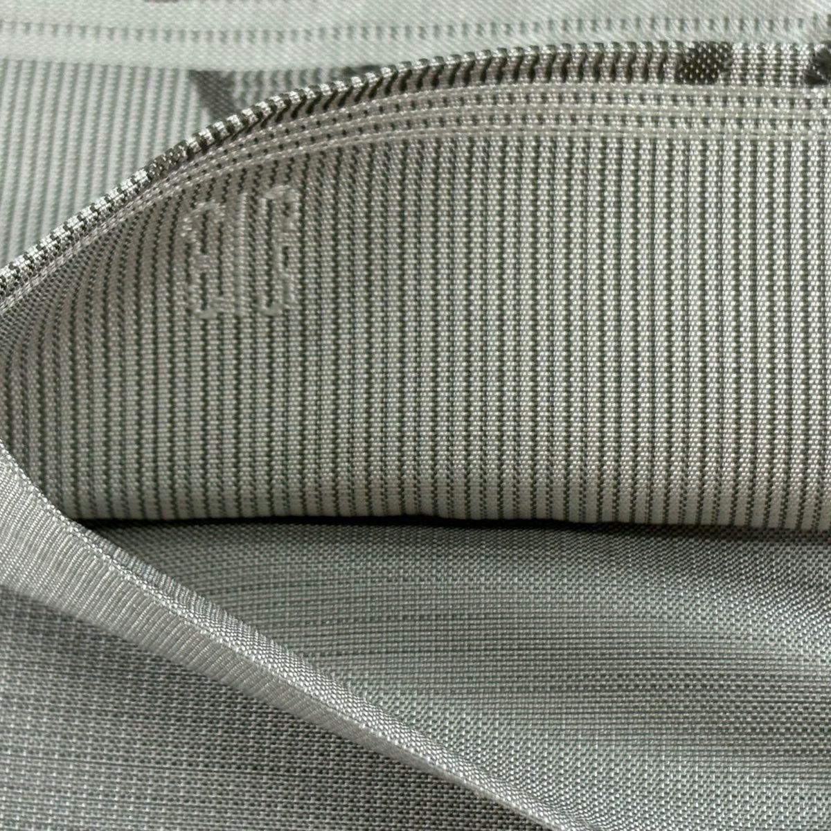 【美品】 袋帶 逸品級 川島織物 落款あり 草花紋紋 よろけ縞 モール織 灰 深藍 六通 純蠶絲