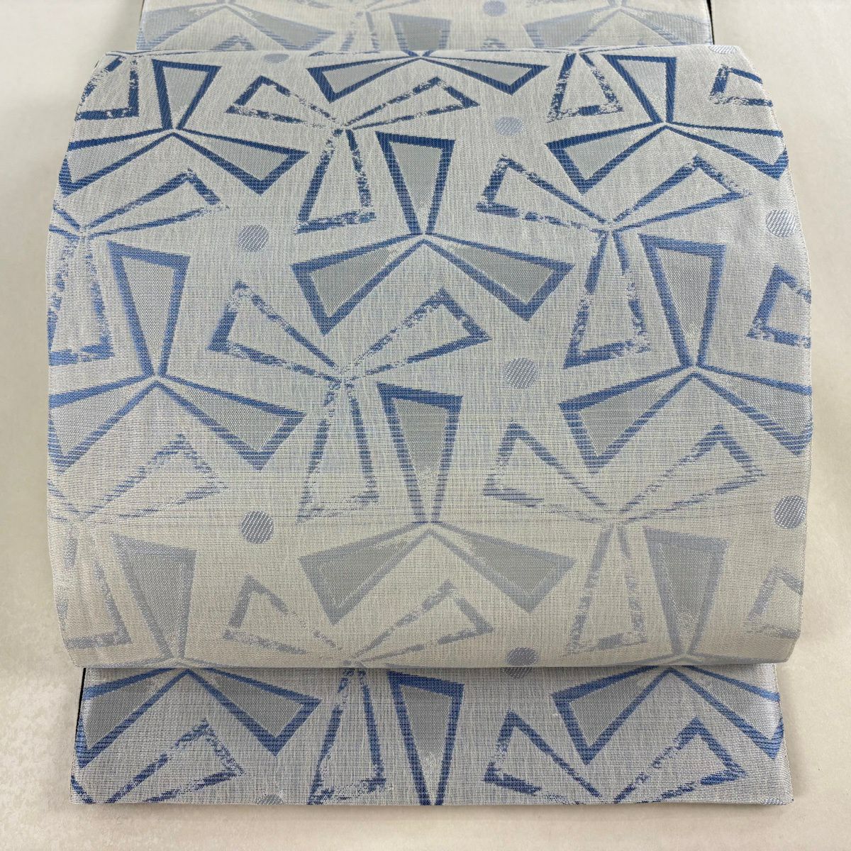【美品】 袋帶 逸品級 鈴乃屋 幾何學 段紋 水藍色 六通 純蠶絲