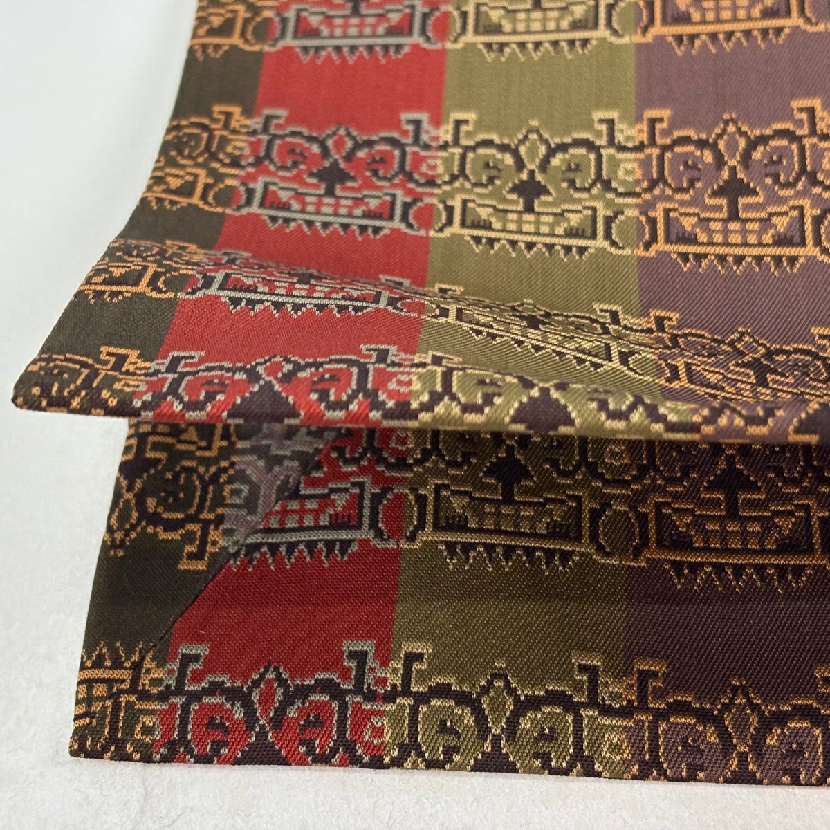 【美品】 開口名古屋帶 逸品級 龍村美術織物 比翼仕立 雙獅噛文長斑錦 灰紫 純蠶絲