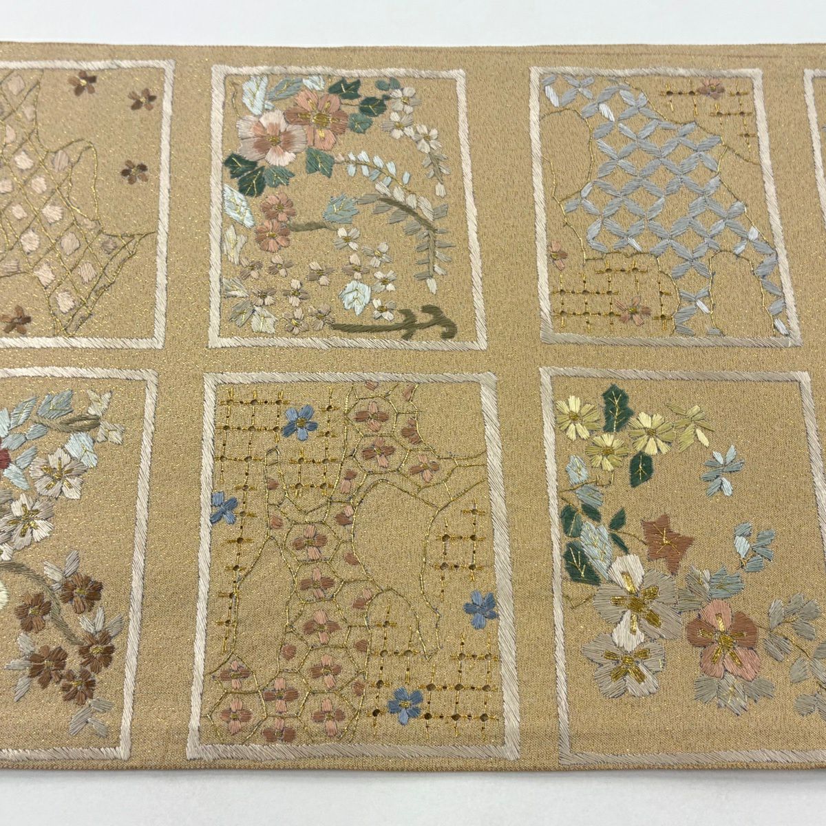 【美品】 袋帶 逸品級 草花紋紋 有職文樣 刺繡 金絲 淺茶 六通 純蠶絲