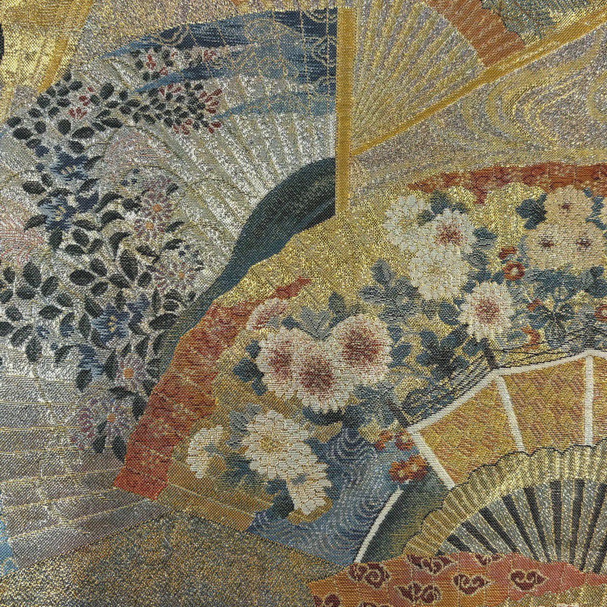 【美品】 袋帶 名品級 落款あり 徳川美術館秘藏 能樂百扇子 流水 金金箔 金色 お太鼓柄 純蠶絲
