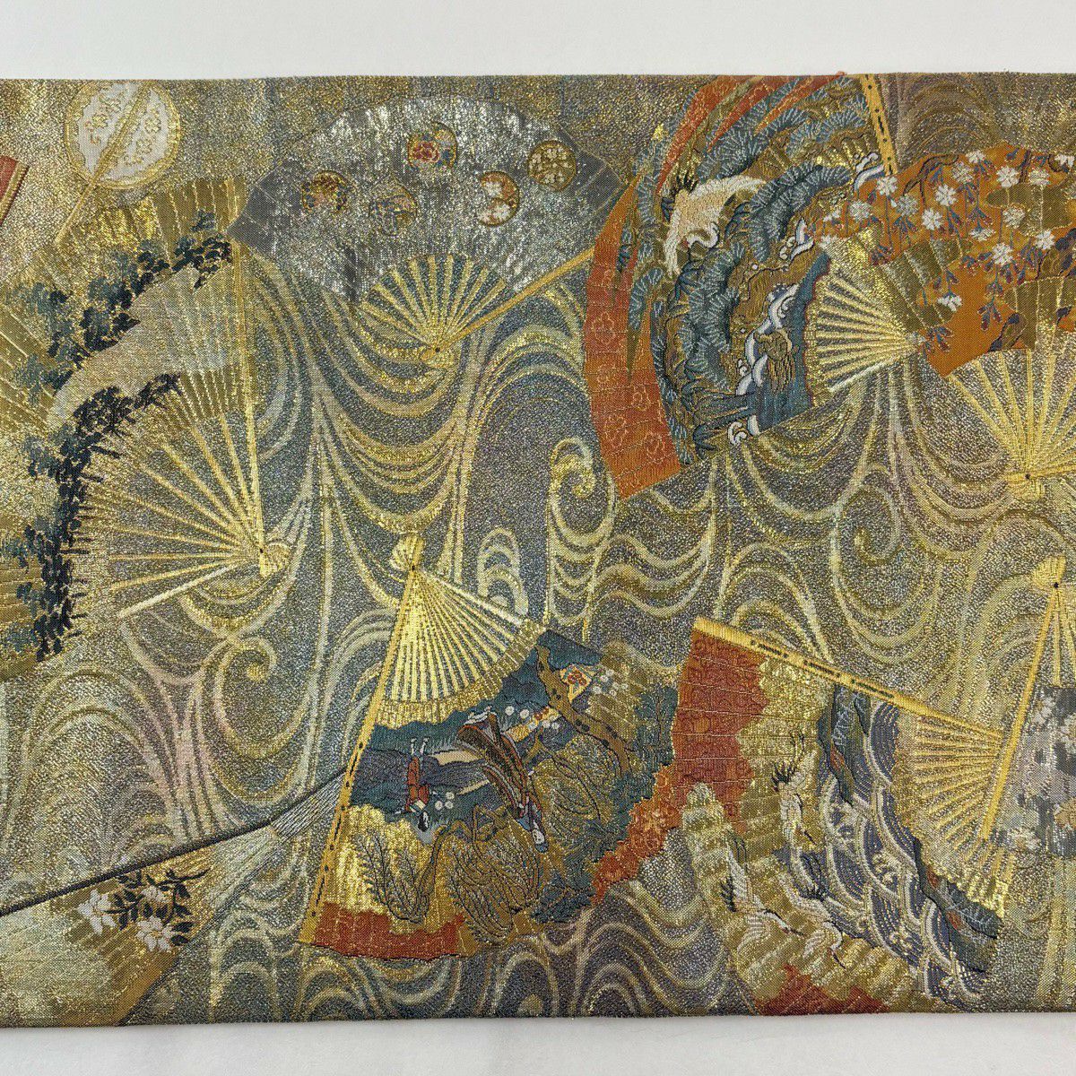 【美品】 袋帶 名品級 落款あり 徳川美術館秘藏 能樂百扇子 流水 金金箔 金色 お太鼓柄 純蠶絲