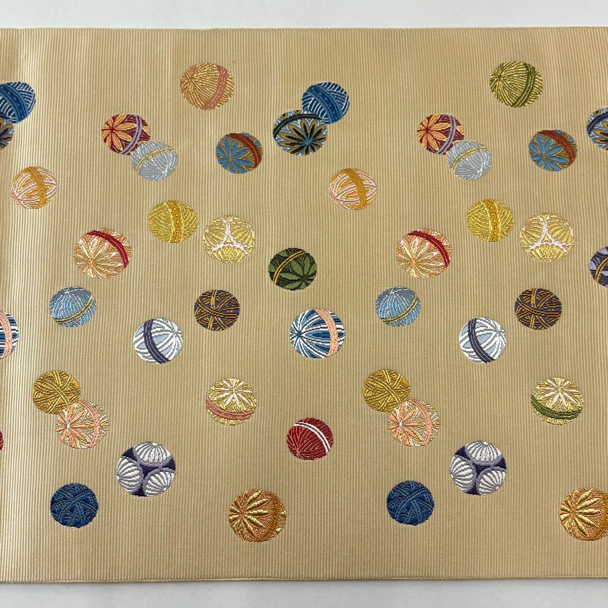 【美品】 袋帶 名品級 鞠 金絲 米色 六通 純蠶絲