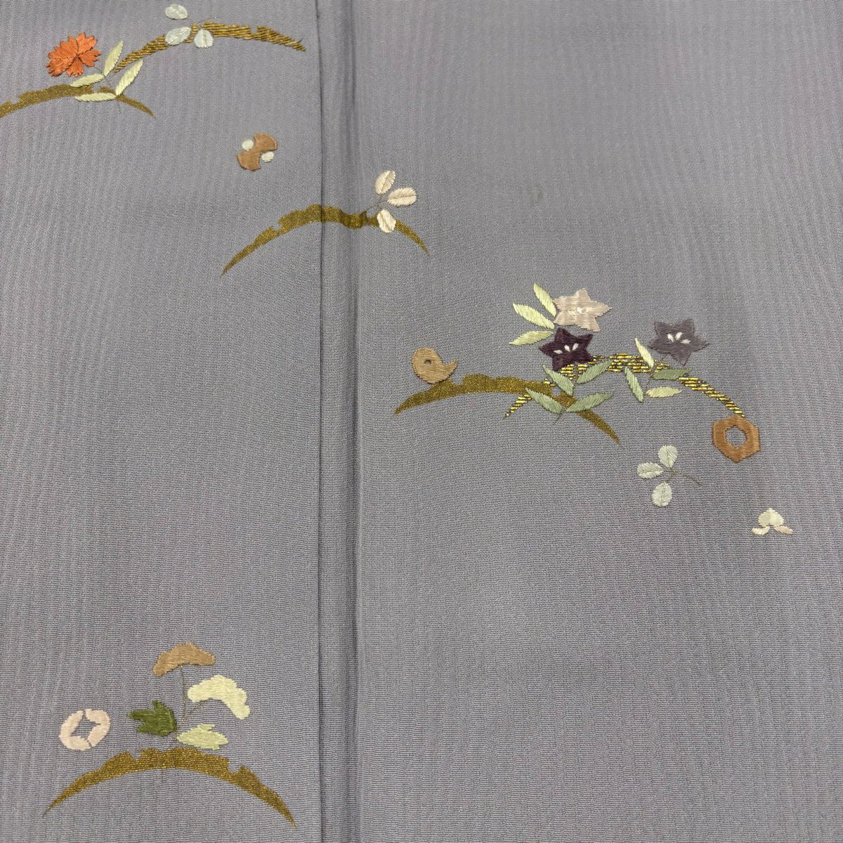 付下 身長157cm 袖長64.5cm M 雙層 由水十久 落款あり 雪芝 草花紋刺繡 金彩裝飾 灰紫 純蠶絲 秀品級 一つ紋